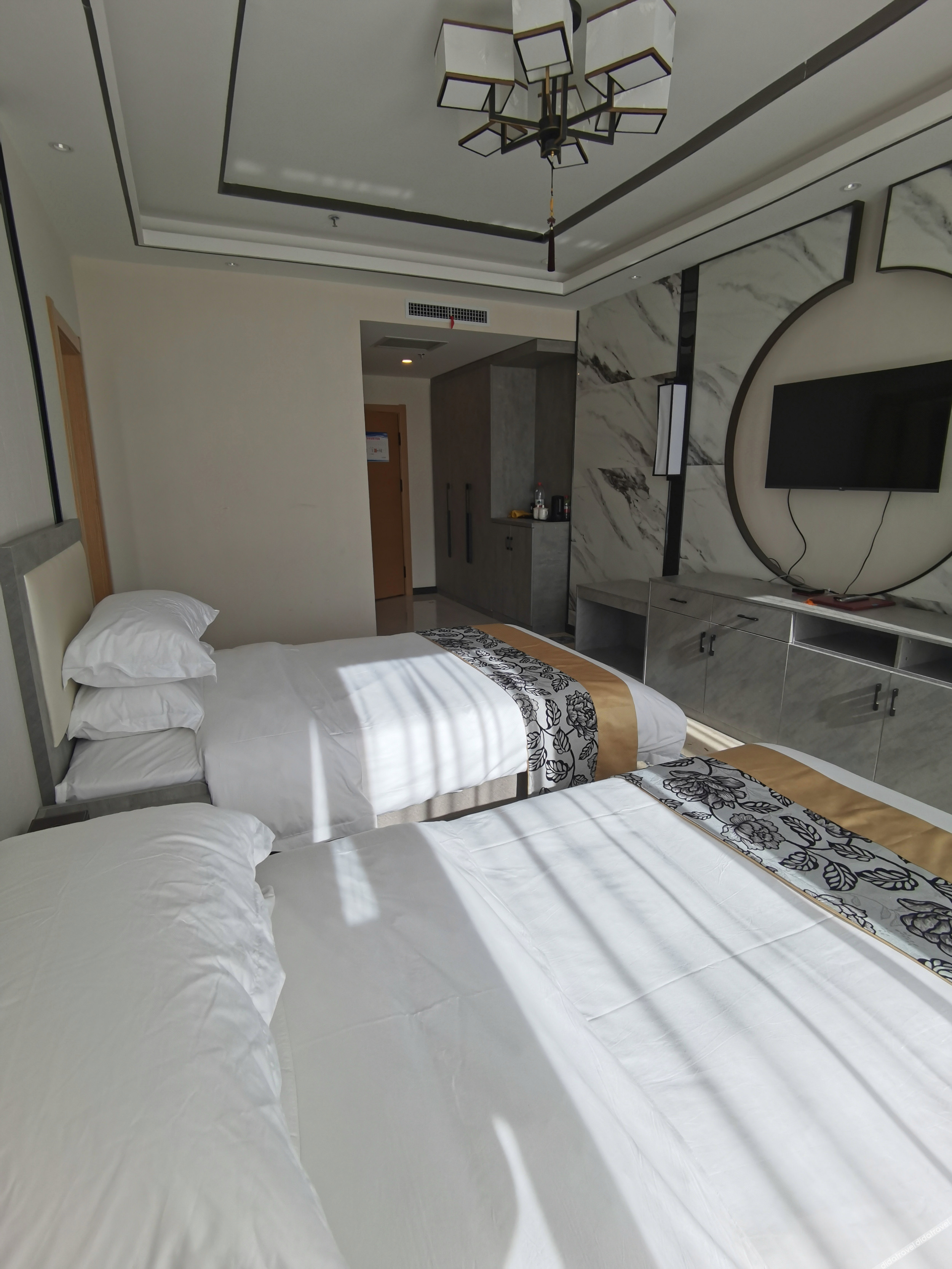 Jiayong Hotel 3*