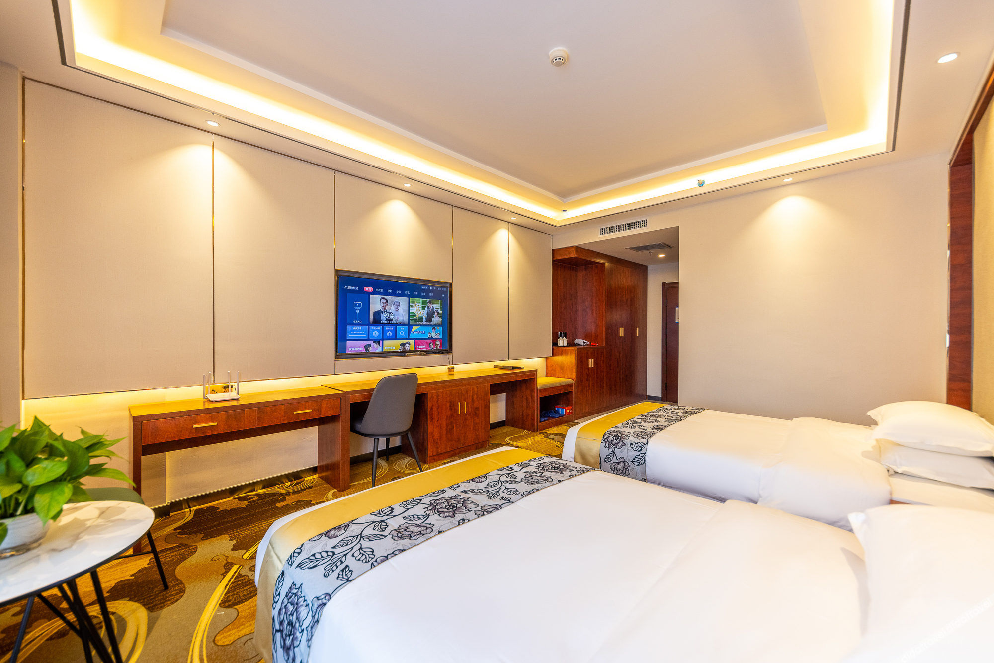 Jiayong Hotel 3*
