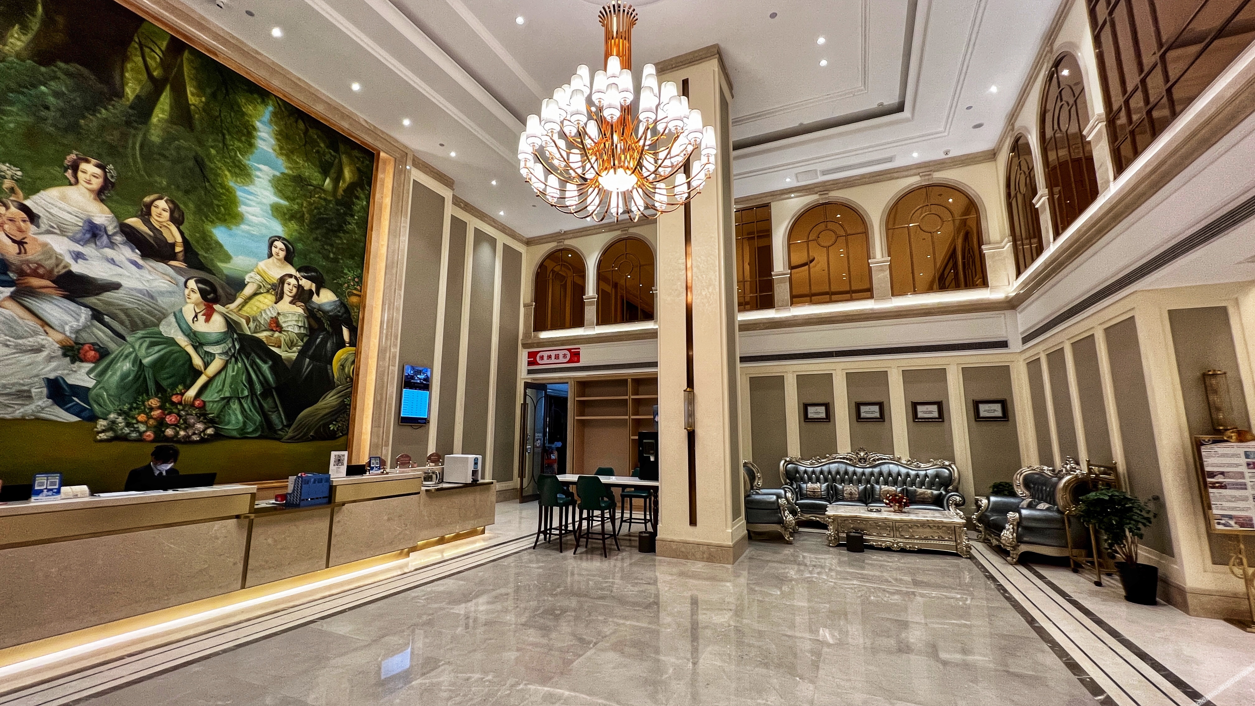 Vienna Hotel (Dongguan Wangniudun Wanghong Hub City) 3*