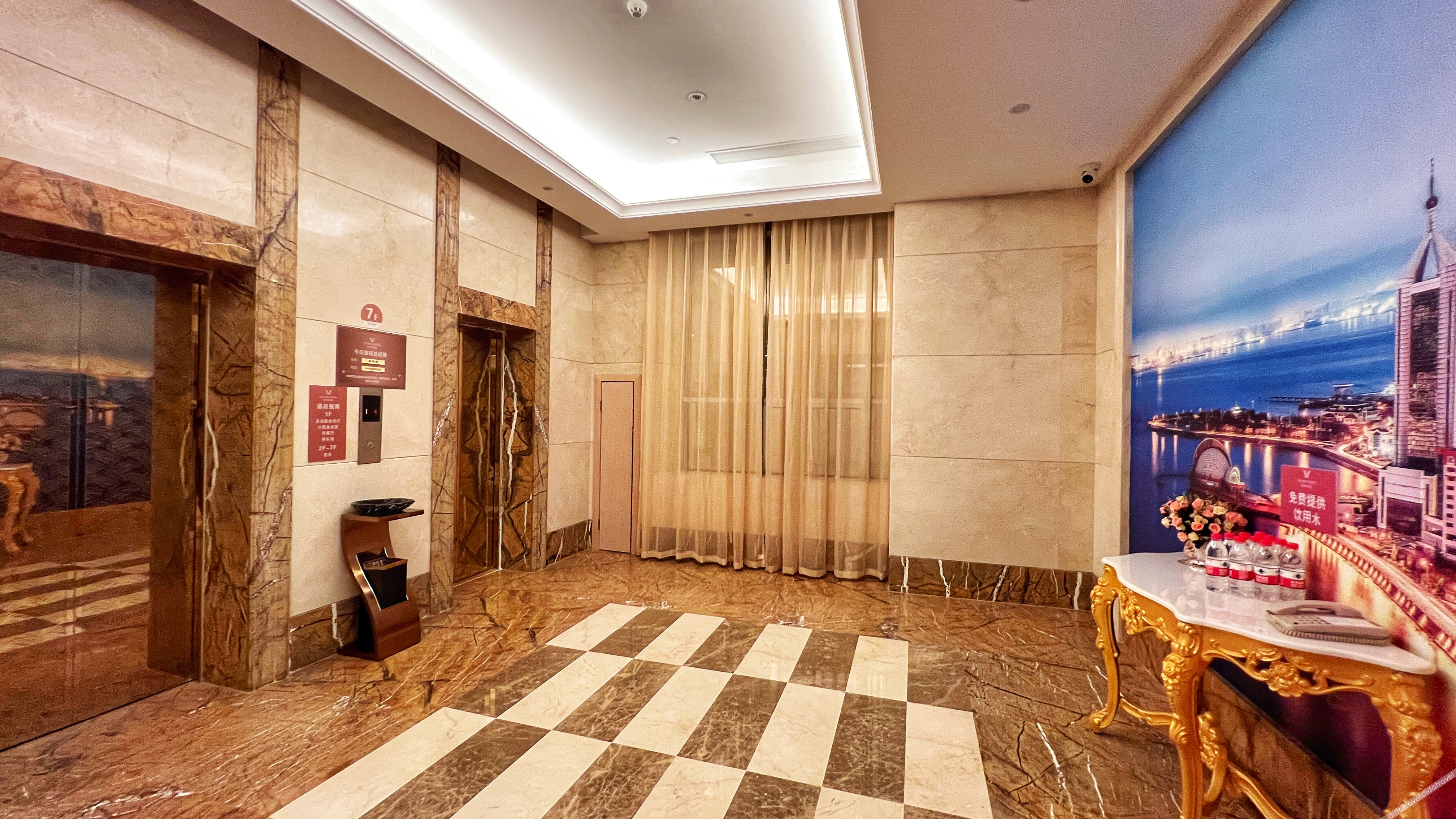 Vienna Hotel (Dongguan Wangniudun Wanghong Hub City) 3*