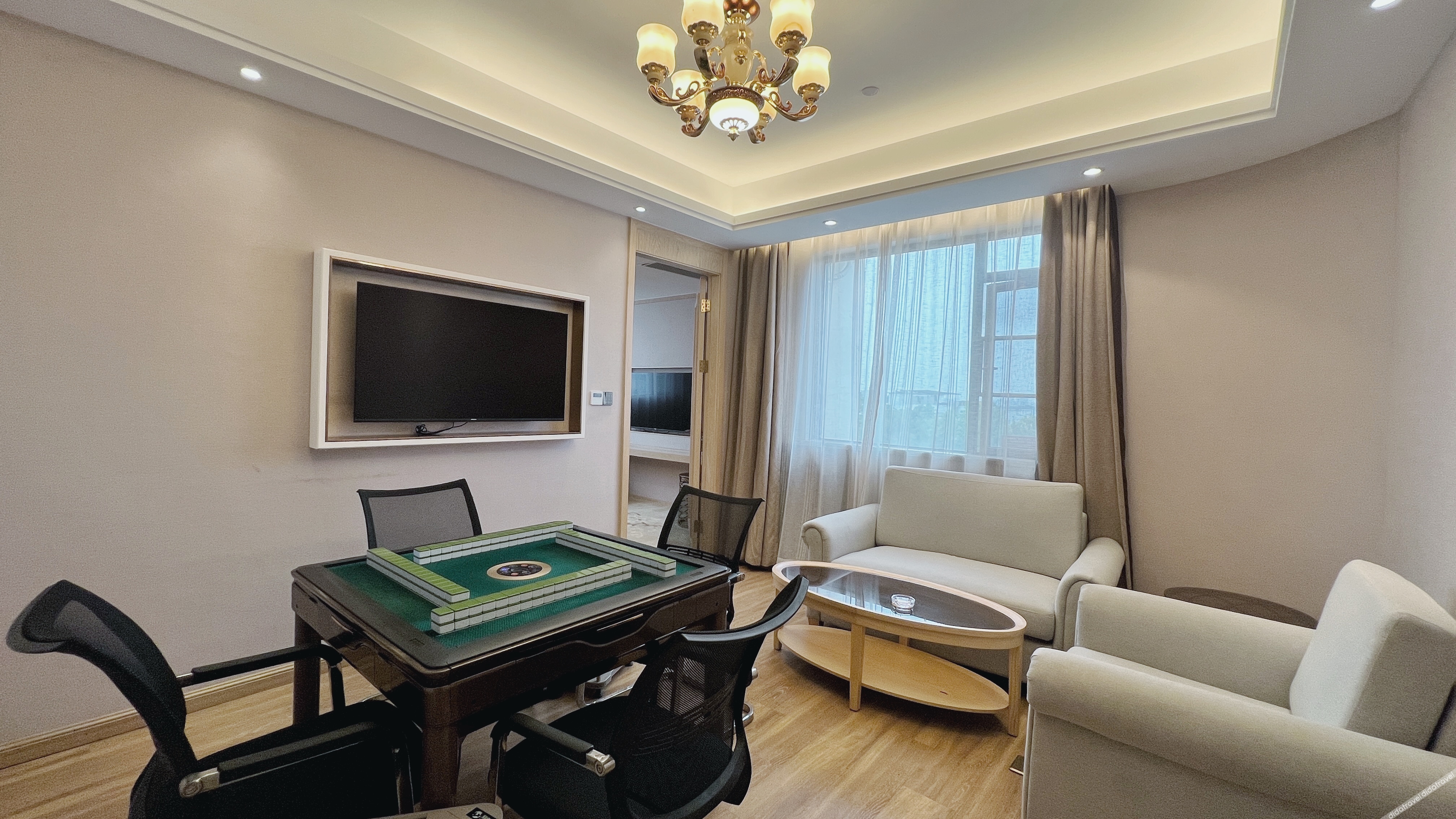 Vienna Hotel (Dongguan Wangniudun Wanghong Hub City) 3*