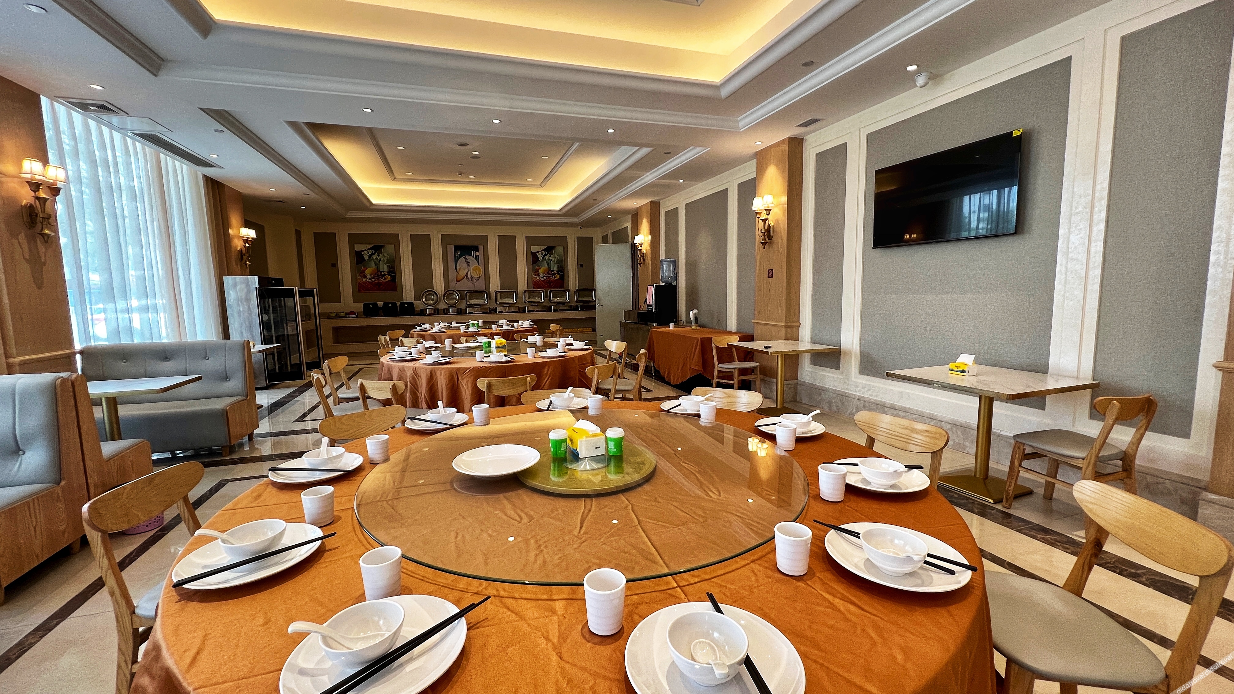 Vienna Hotel (Dongguan Wangniudun Wanghong Hub City) 3*