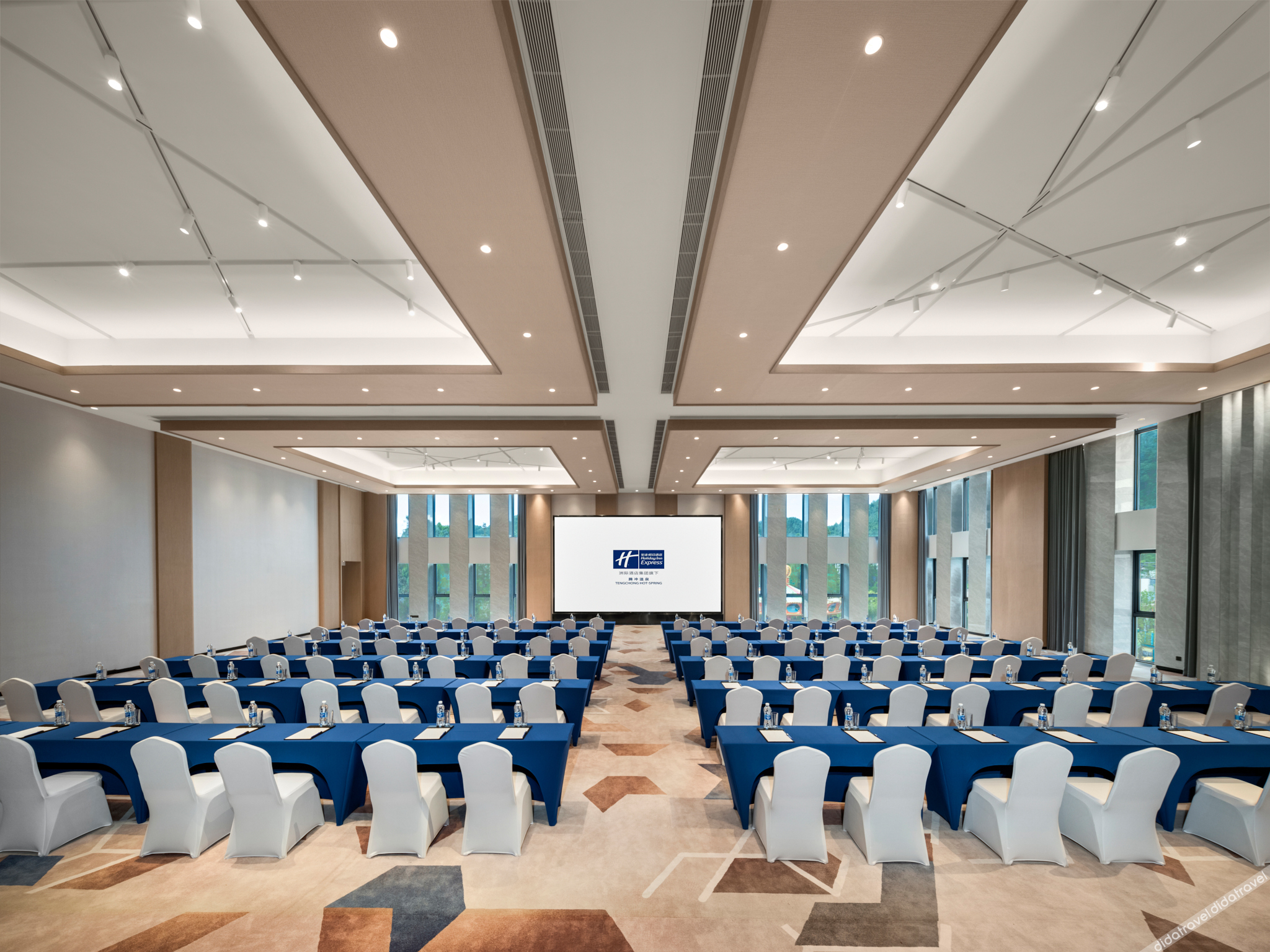 Holiday Inn Express Tengchong Hot Spring by IHG 3*