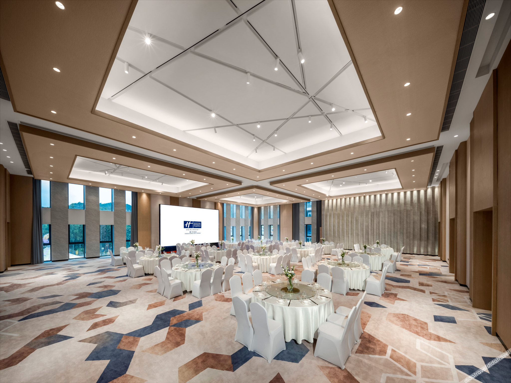 Holiday Inn Express Tengchong Hot Spring by IHG 3*