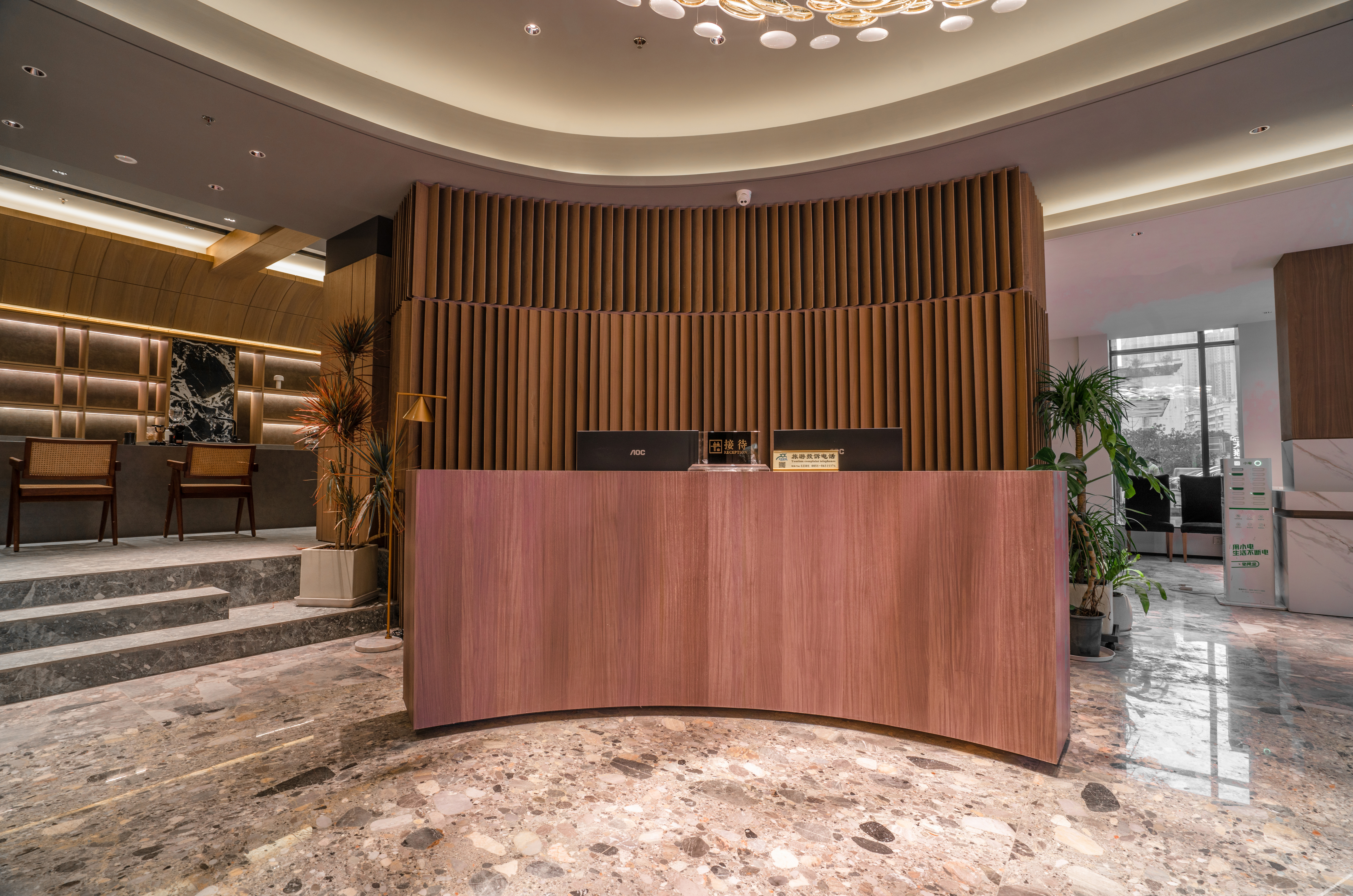 Ruijiaxi Hotel (Guiyang Flower Orchard White House Art Center Branch) 3*