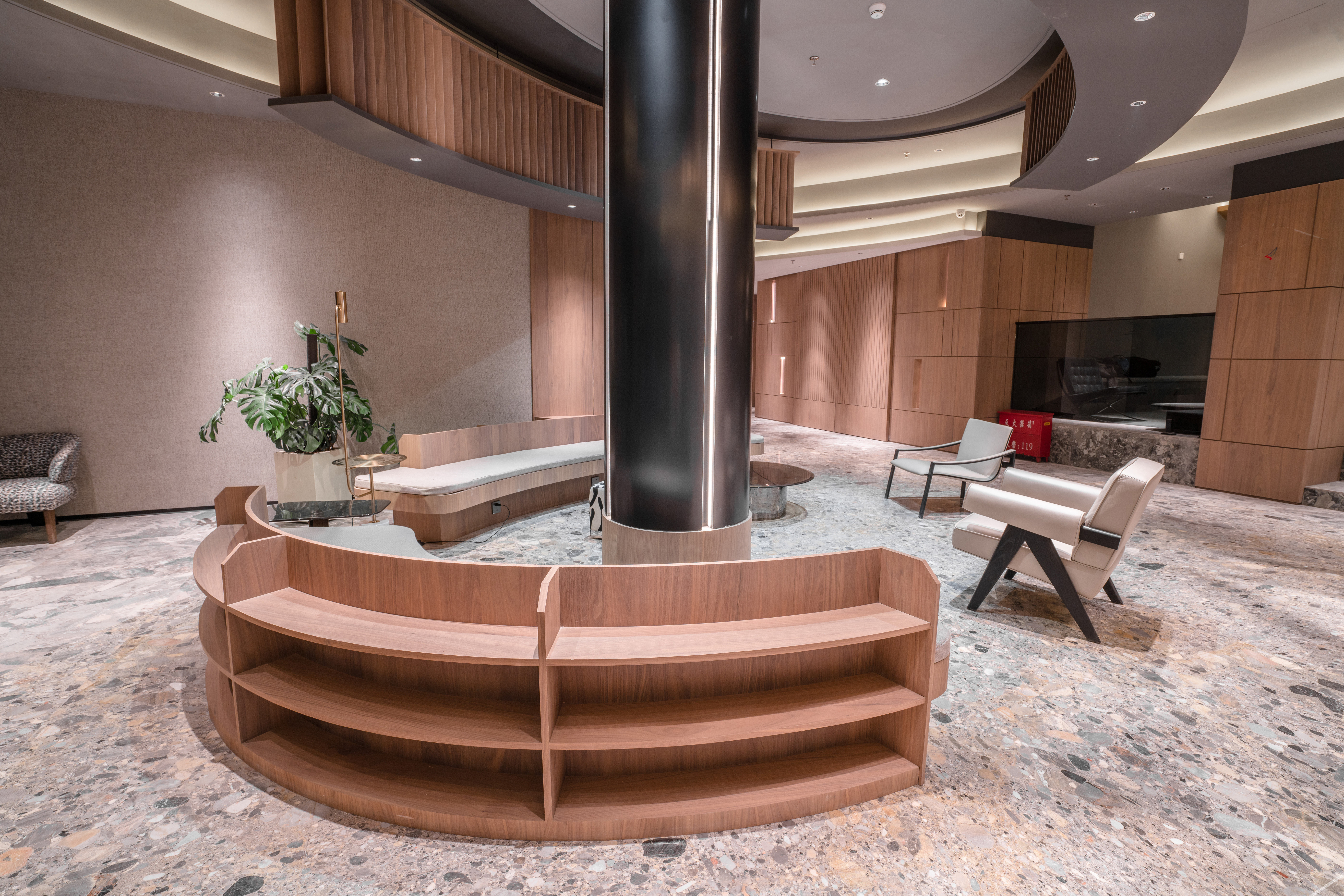 Ruijiaxi Hotel (Guiyang Flower Orchard White House Art Center Branch) 3*