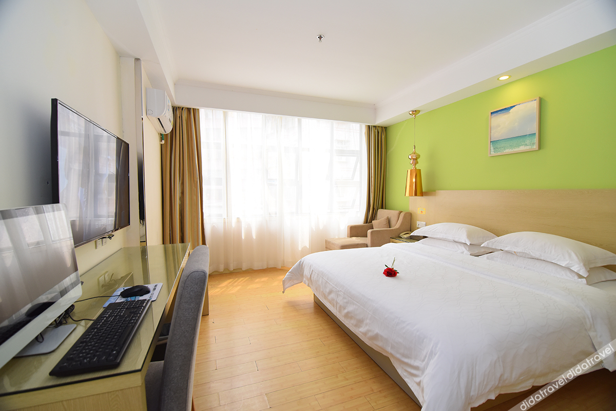 No.8 Season Hotel (Shenzhen Dongmen Hubei Subway Station Branch) 2*