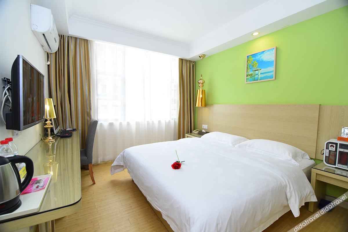 No.8 Season Hotel (Shenzhen Dongmen Hubei Subway Station Branch) 2*