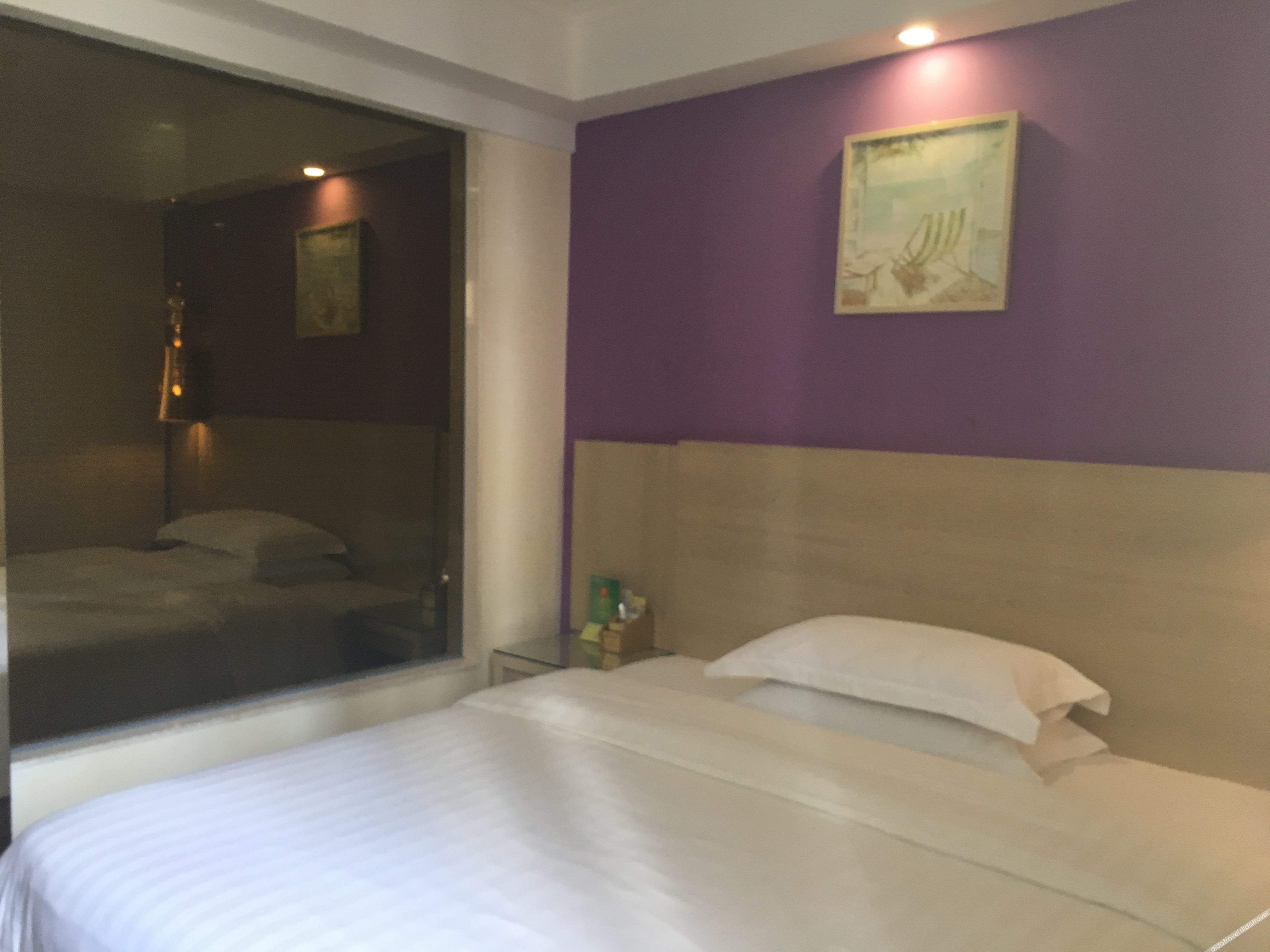 No.8 Season Hotel (Shenzhen Dongmen Hubei Subway Station Branch) 2*