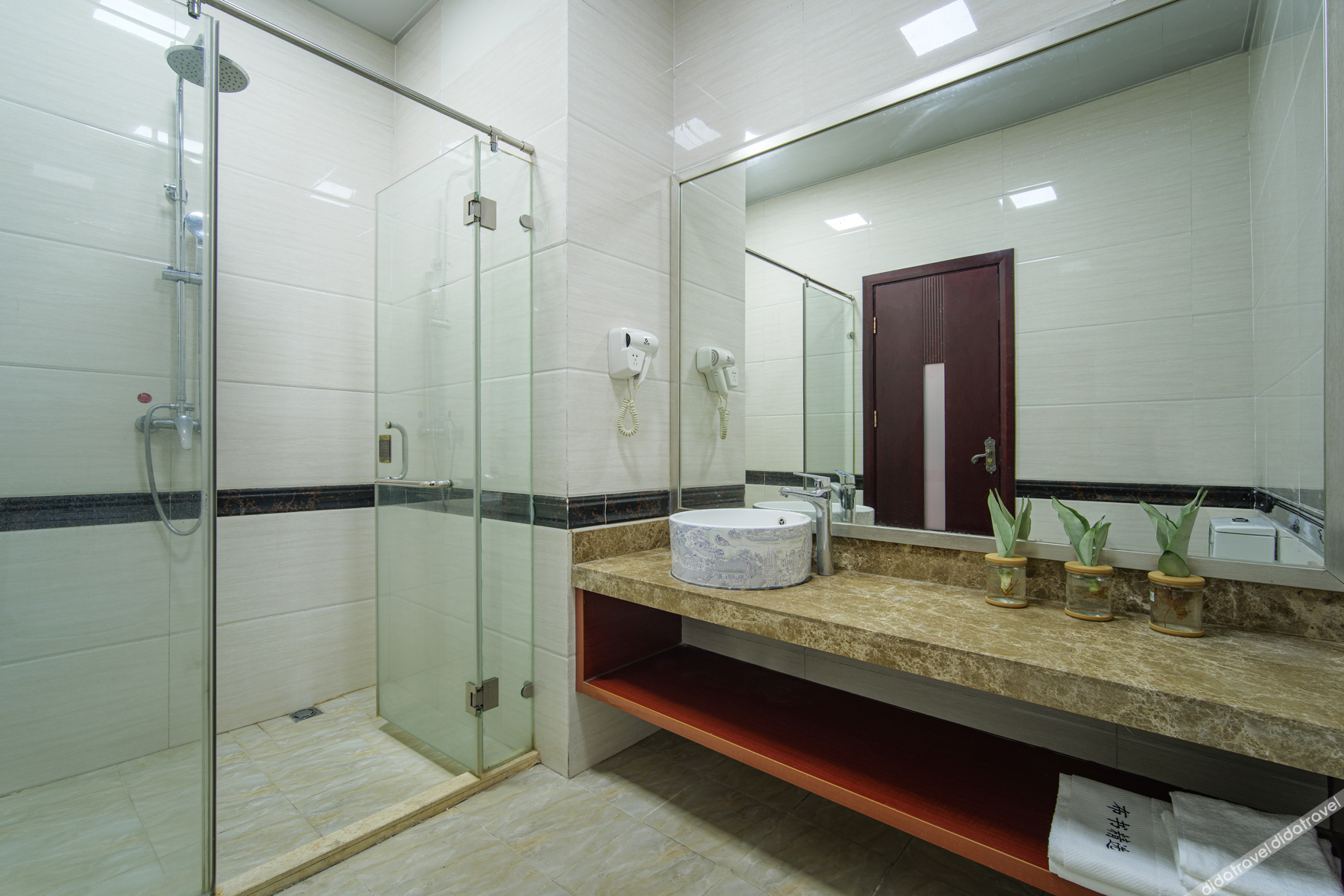 Cloth Book Collection Hotel (Xiamen North Railway Station Old Yard Scenic Area) 3*