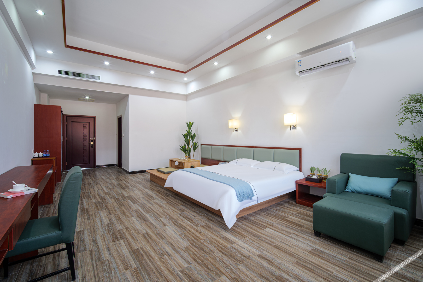 Cloth Book Collection Hotel (Xiamen North Railway Station Old Yard Scenic Area) 3*