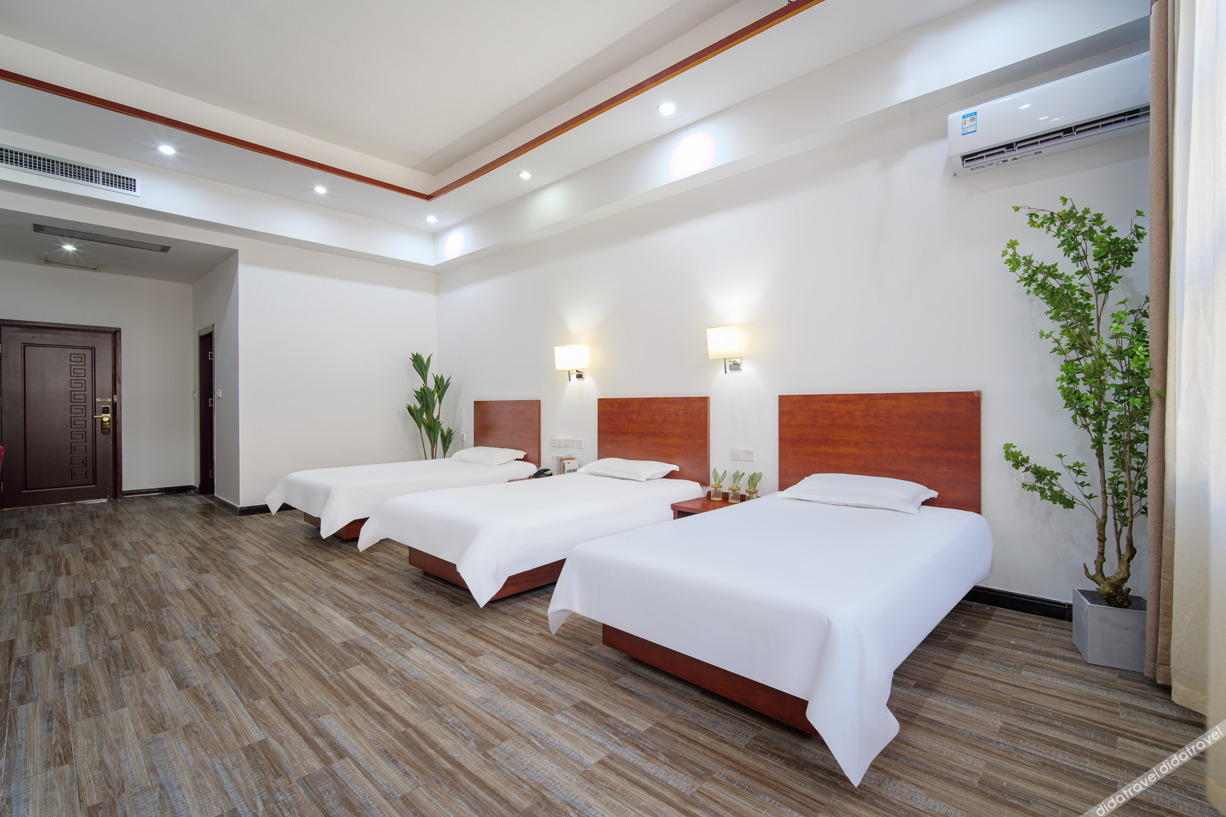 Cloth Book Collection Hotel (Xiamen North Railway Station Old Yard Scenic Area) 3*