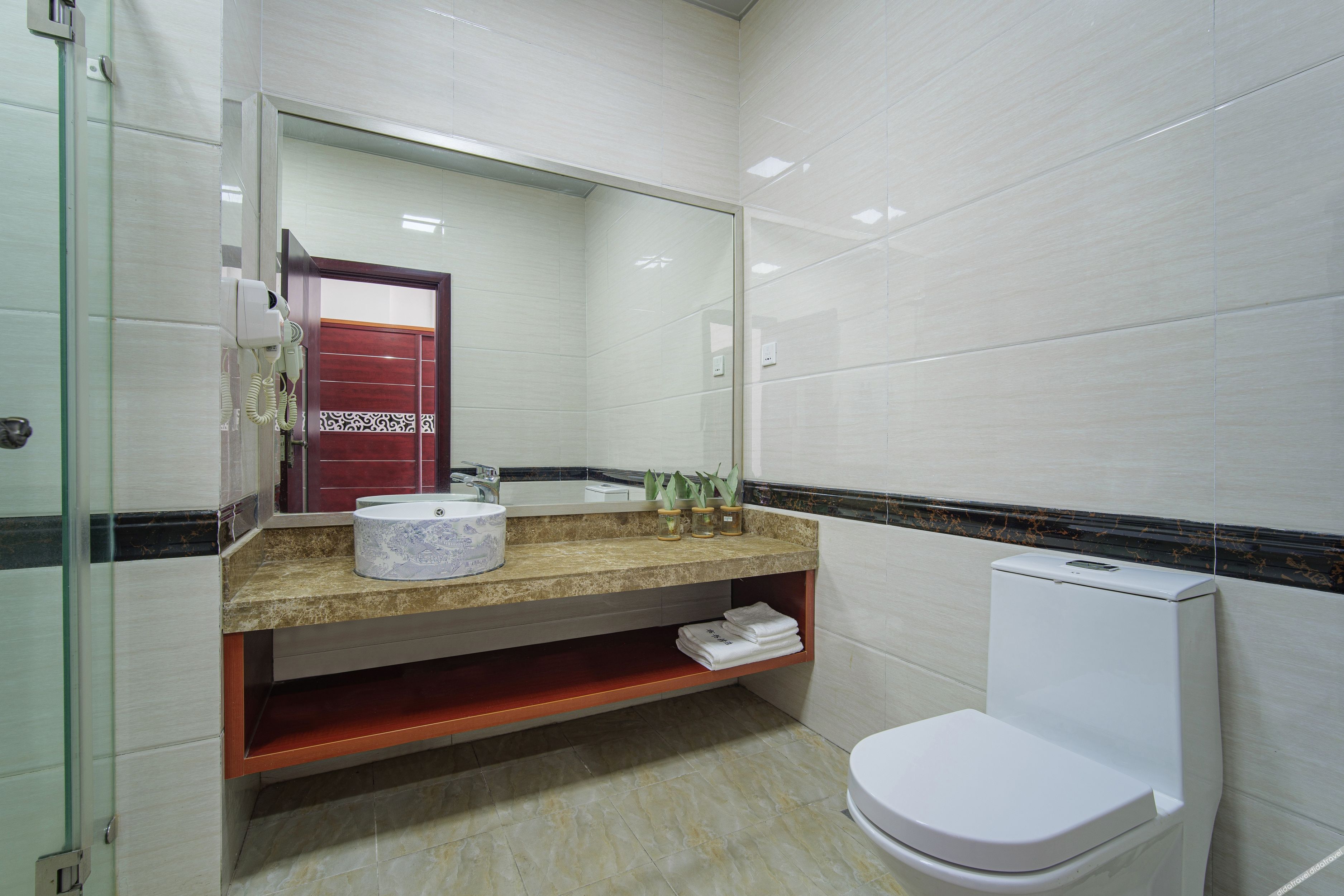 Cloth Book Collection Hotel (Xiamen North Railway Station Old Yard Scenic Area) 3*