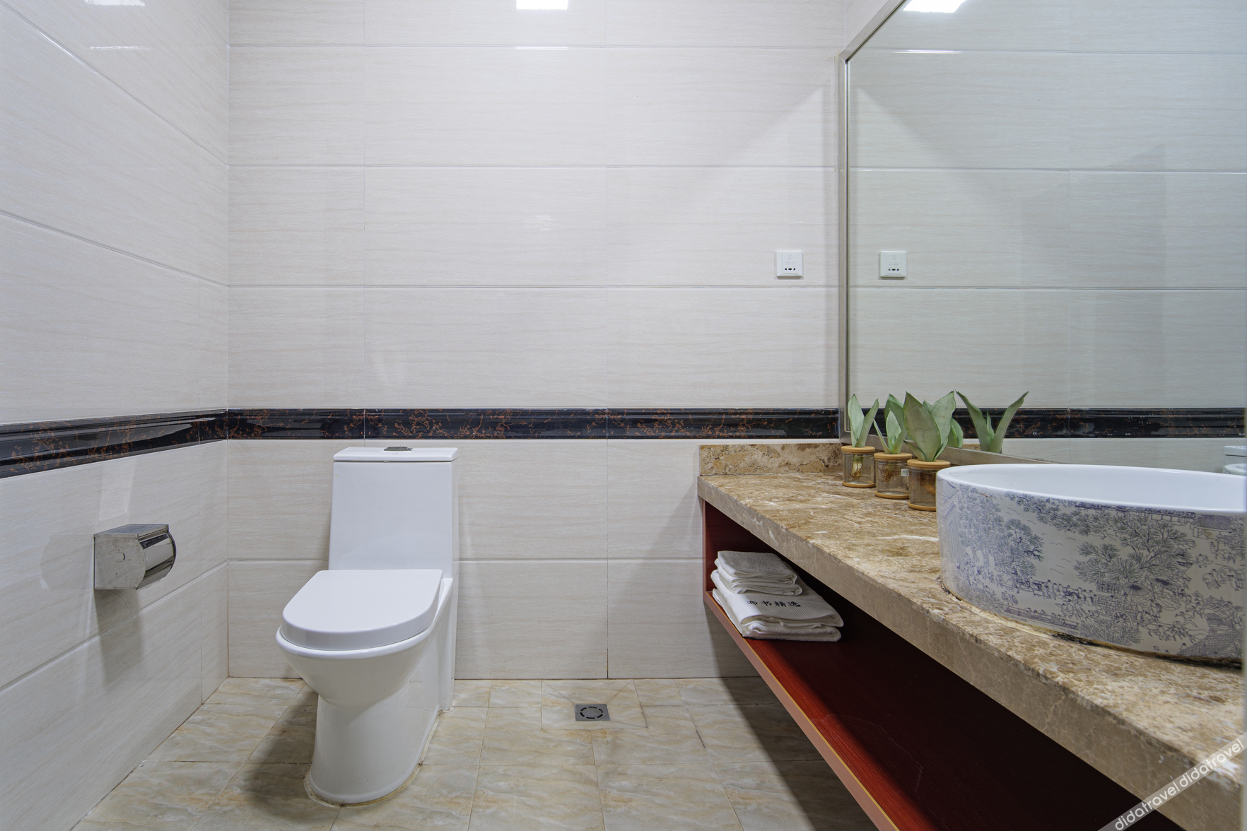 Cloth Book Collection Hotel (Xiamen North Railway Station Old Yard Scenic Area) 3*
