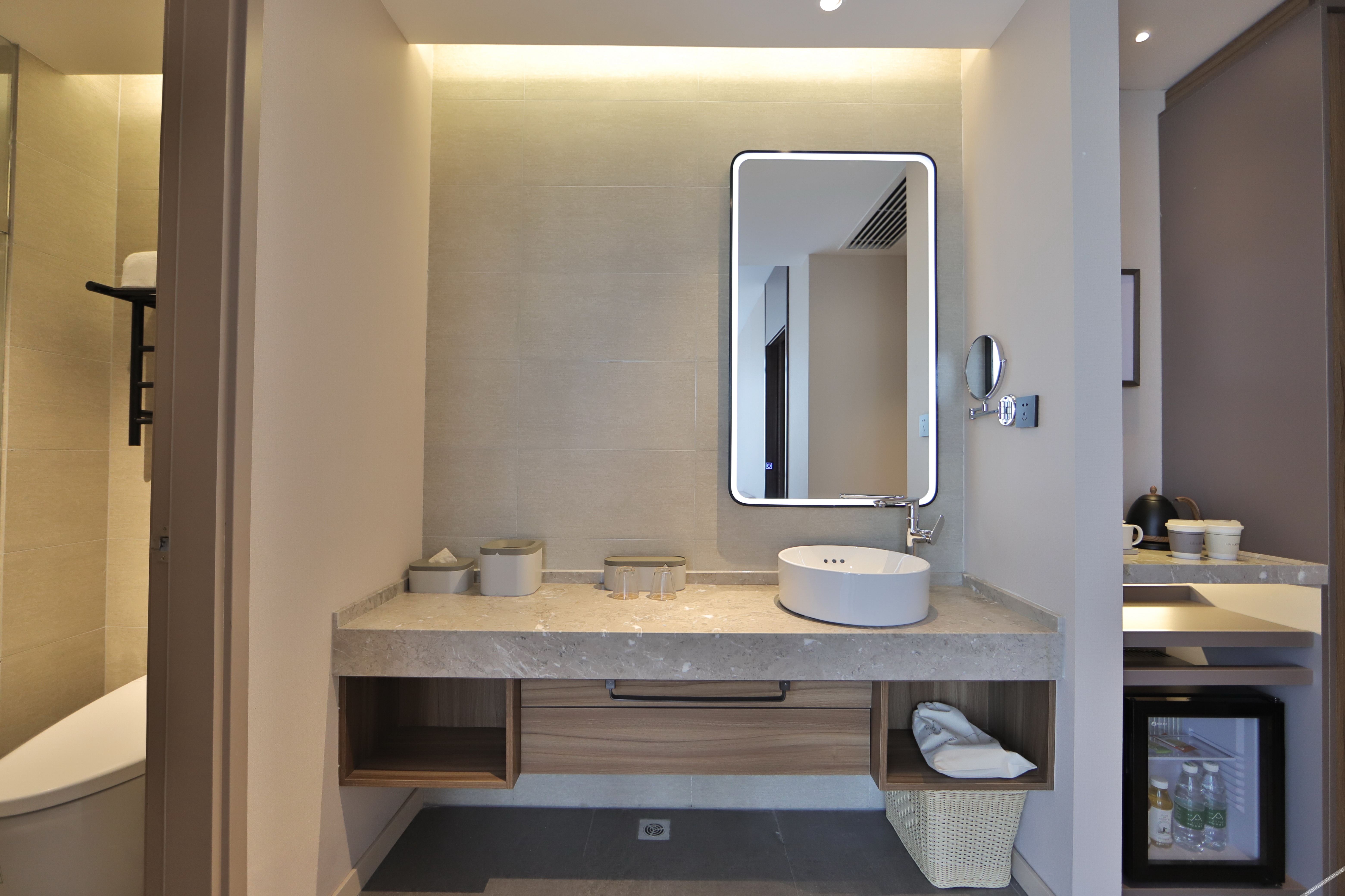 Changchun South Station Square Atour X Hotel 4*