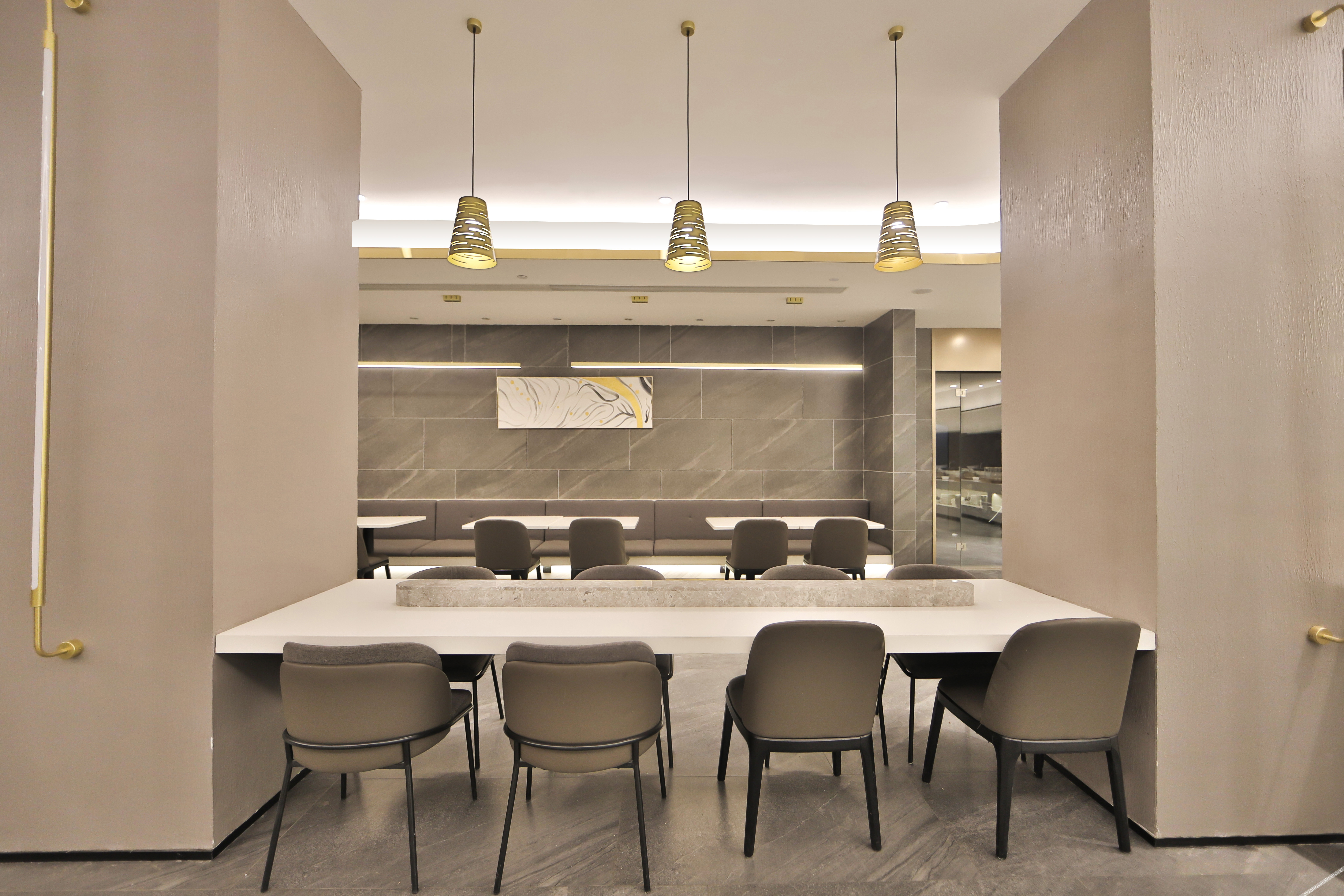 Changchun South Station Square Atour X Hotel 4*