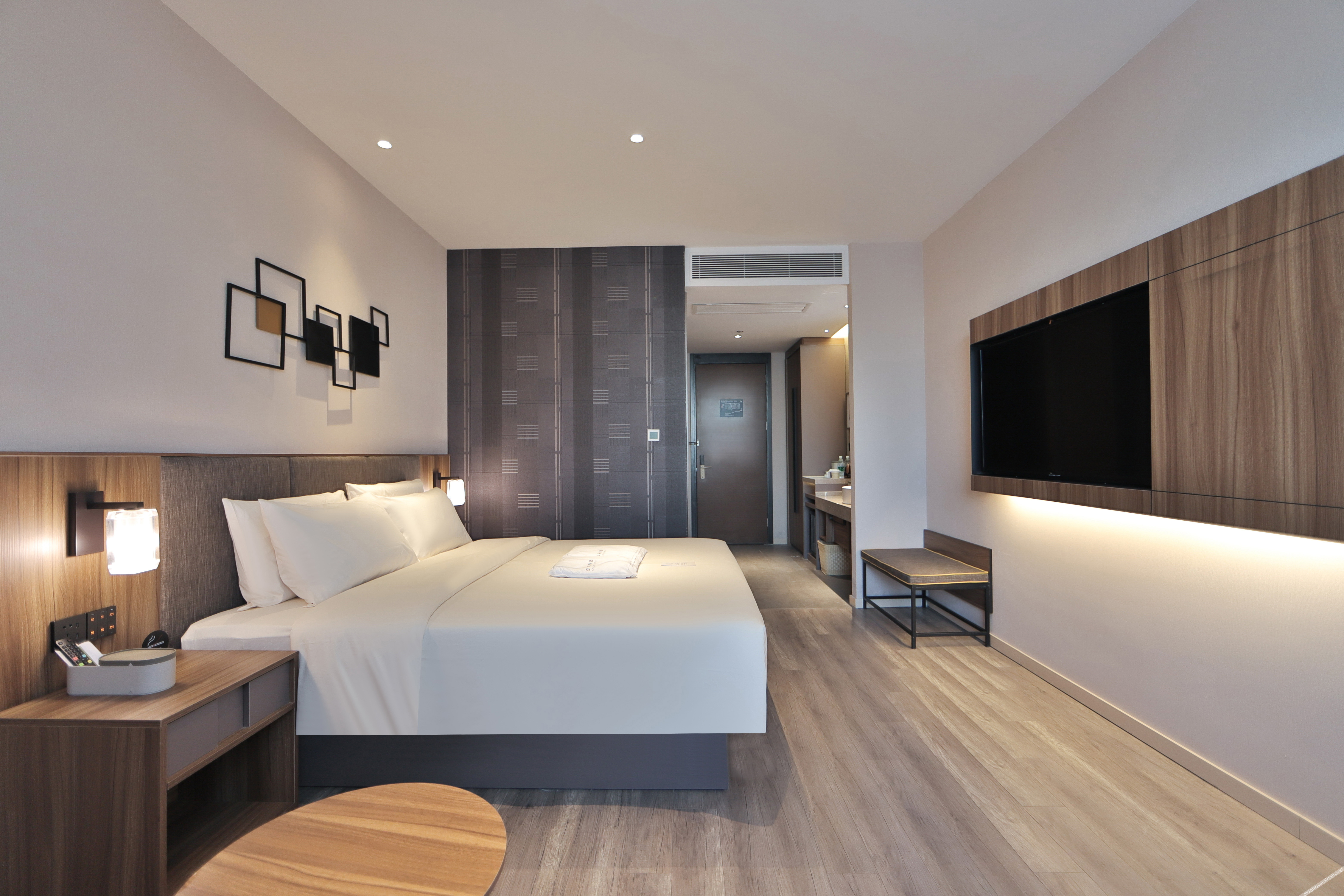 Changchun South Station Square Atour X Hotel 4*