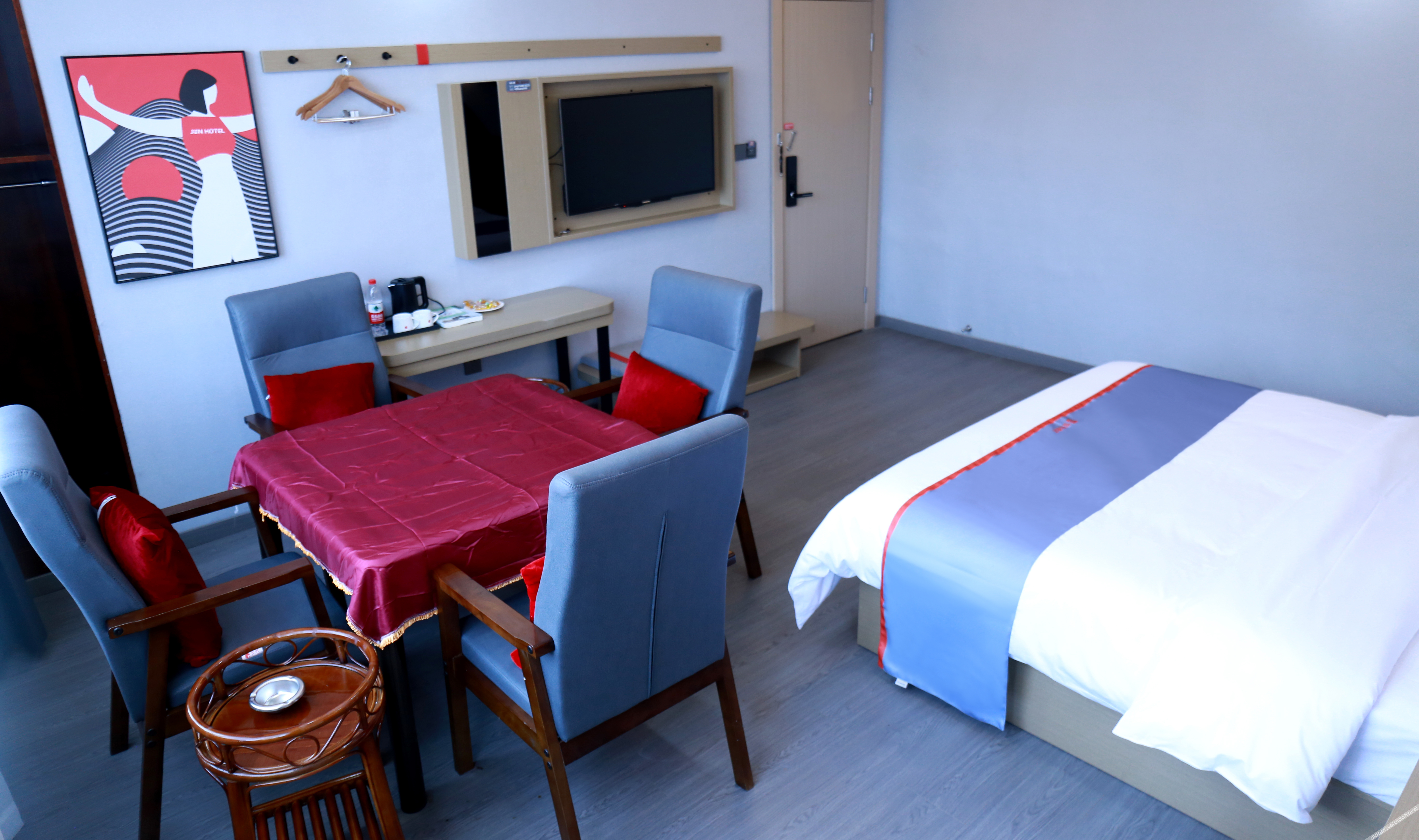 Junyi Chain Hotel (Nanjiang Peoples Hospital) 0*