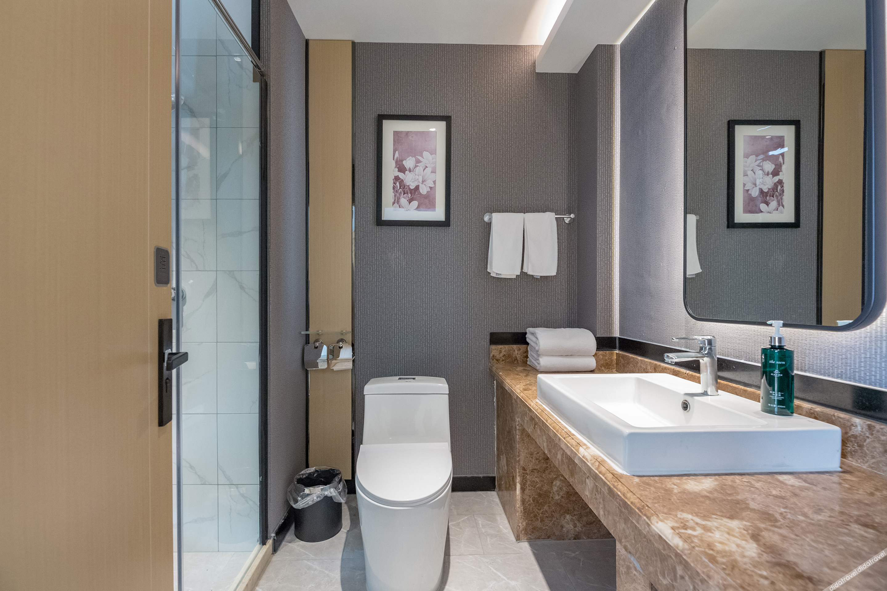 Platinum Magnolia Hotel (Shijiazhuang No. 99 Middle School Tangu Subway Station Branch) 2*