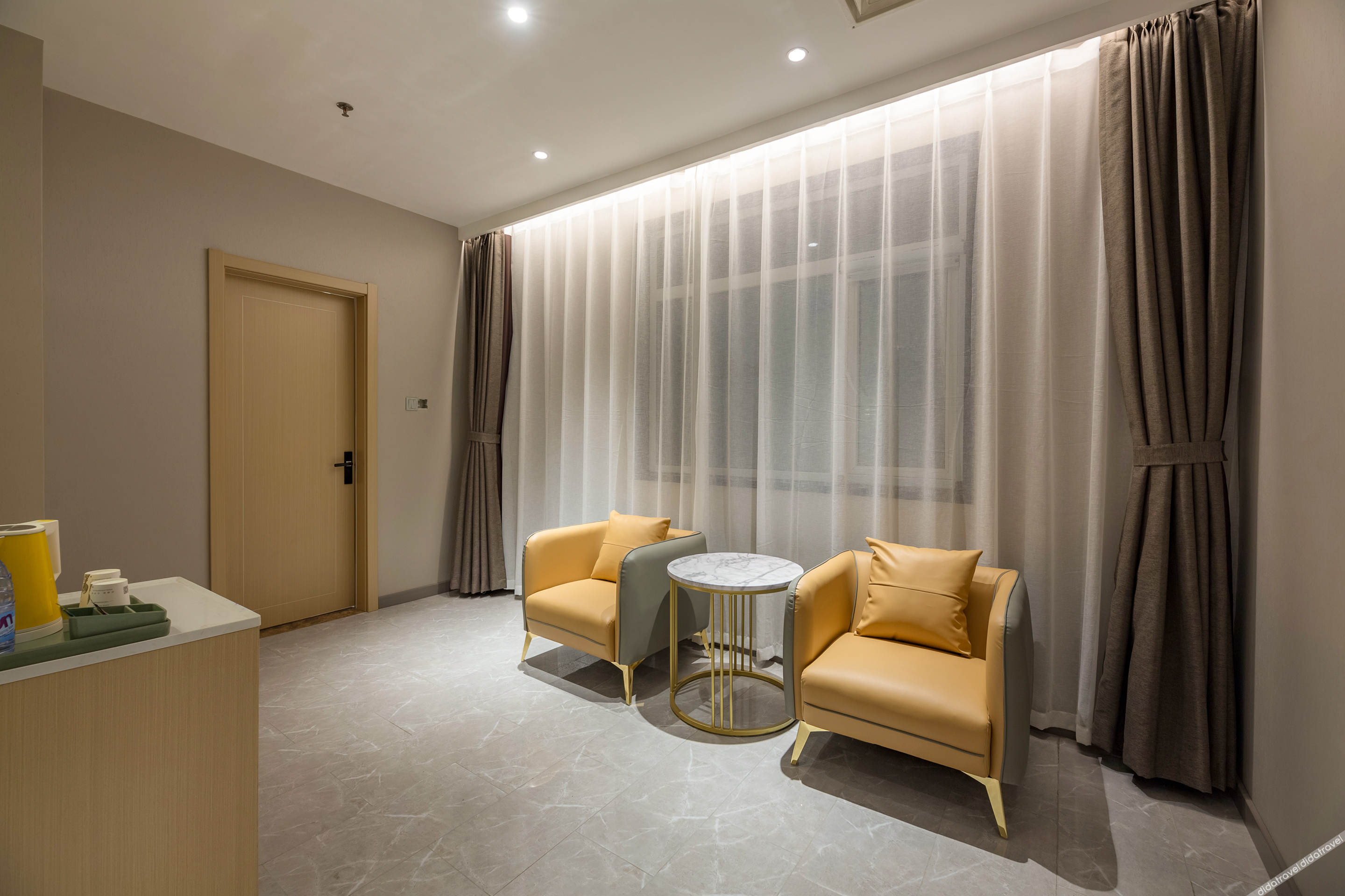 Platinum Magnolia Hotel (Shijiazhuang No. 99 Middle School Tangu Subway Station Branch) 2*