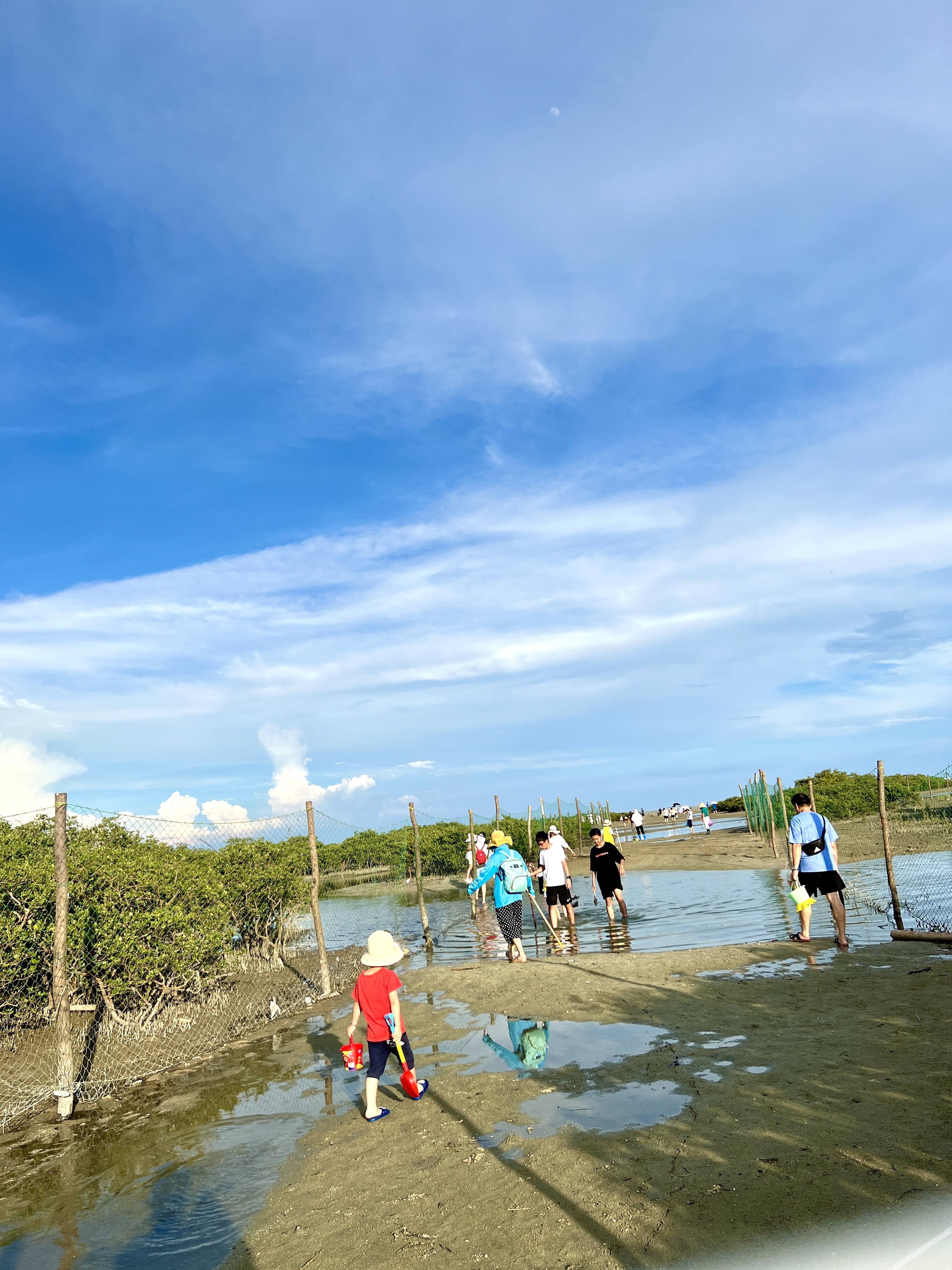 Huayi Boutique Homestay (Beihai Mangrove Ecological Tourist Area) 2*