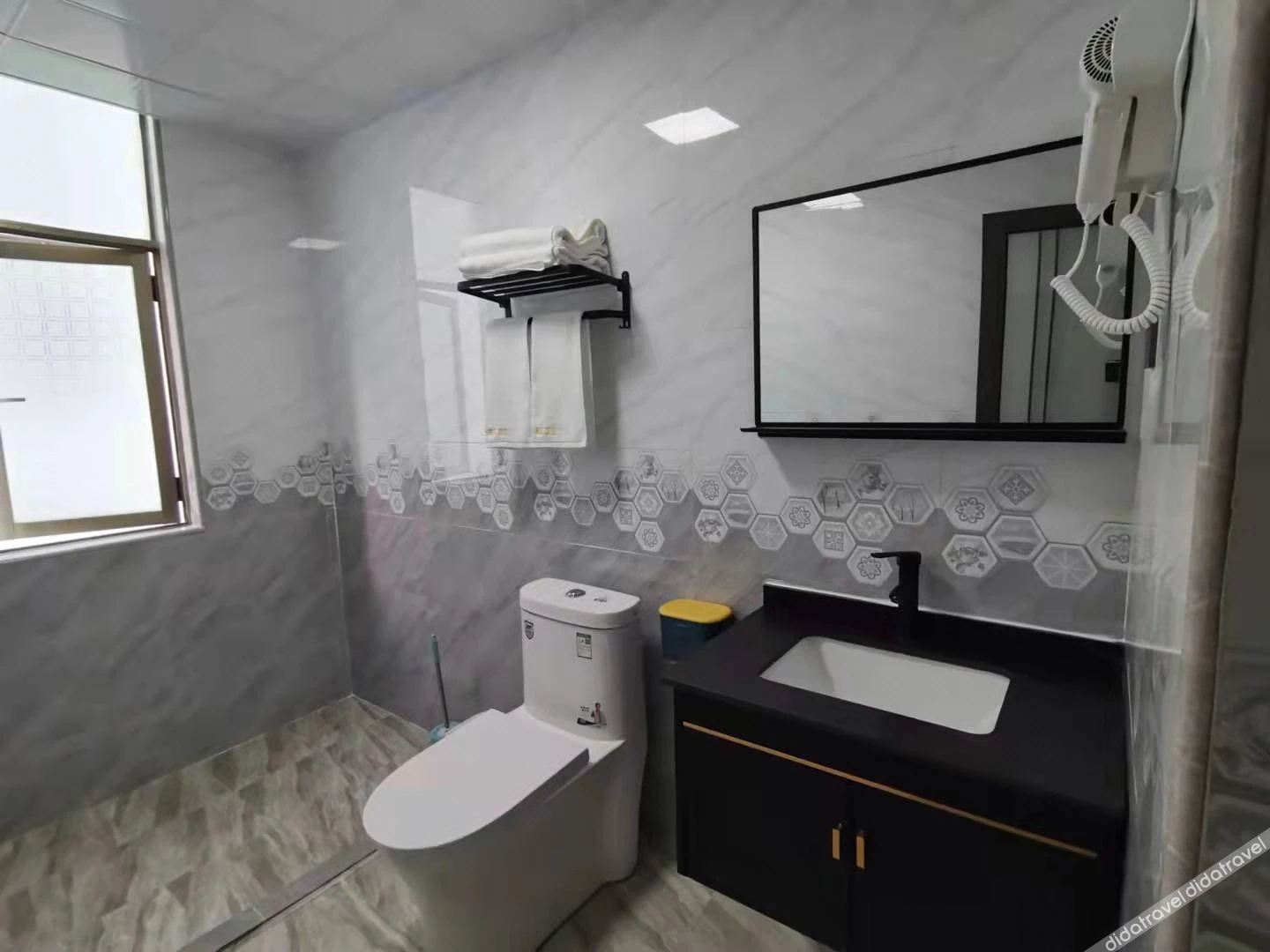 Huayi Boutique Homestay (Beihai Mangrove Ecological Tourist Area) 2*