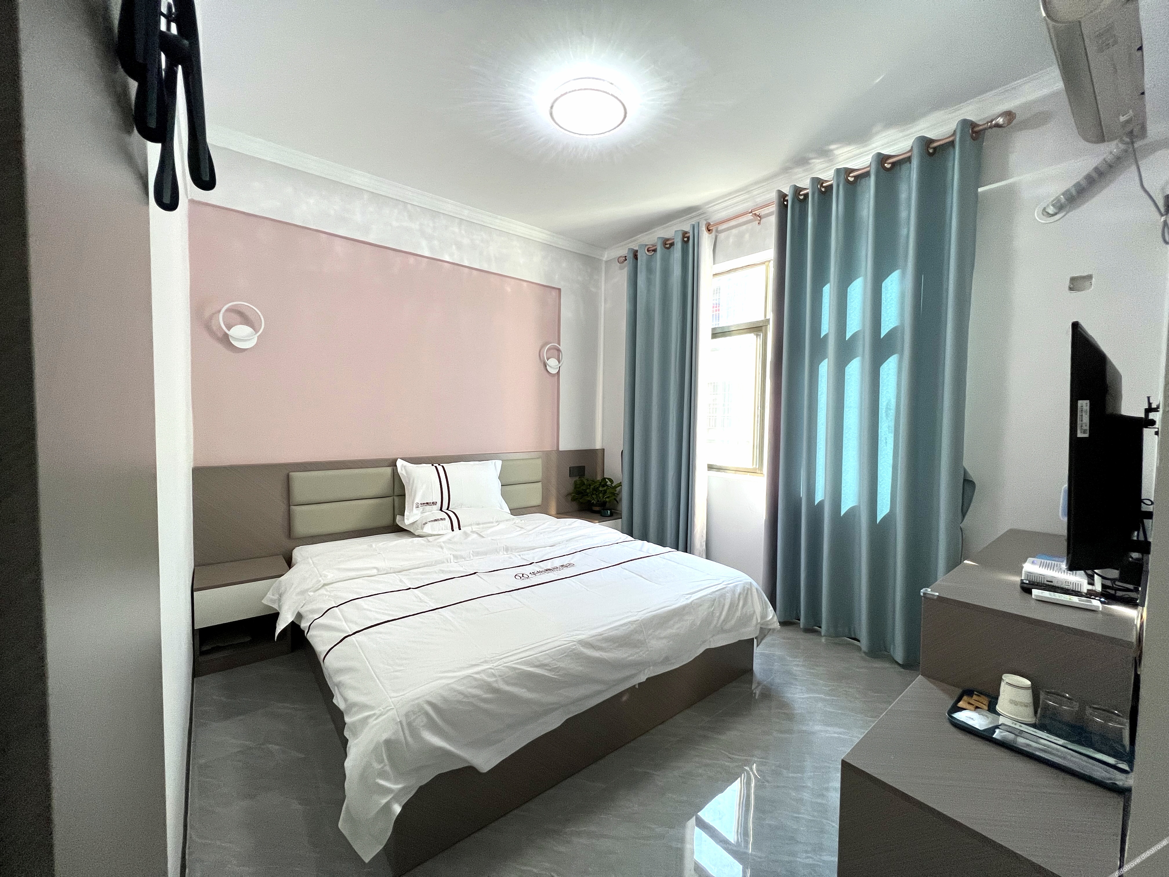 Huayi Boutique Homestay (Beihai Mangrove Ecological Tourist Area) 2*