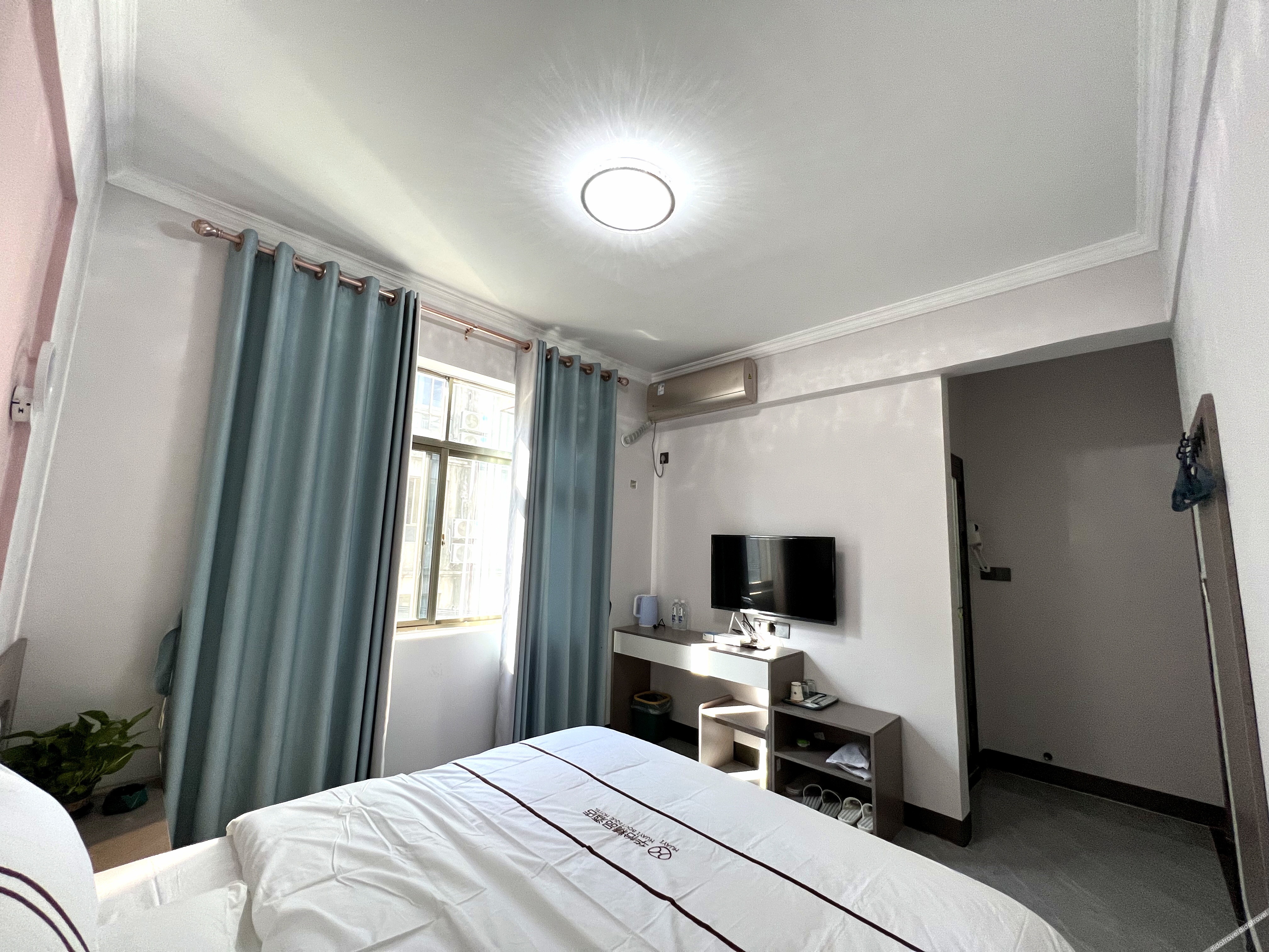 Huayi Boutique Homestay (Beihai Mangrove Ecological Tourist Area) 2*