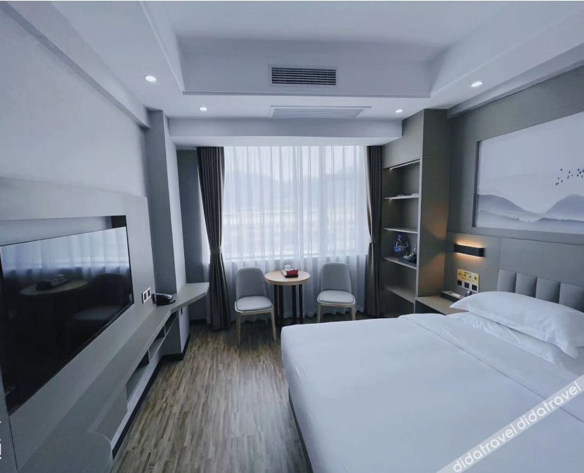 Fistel Hotel 2*