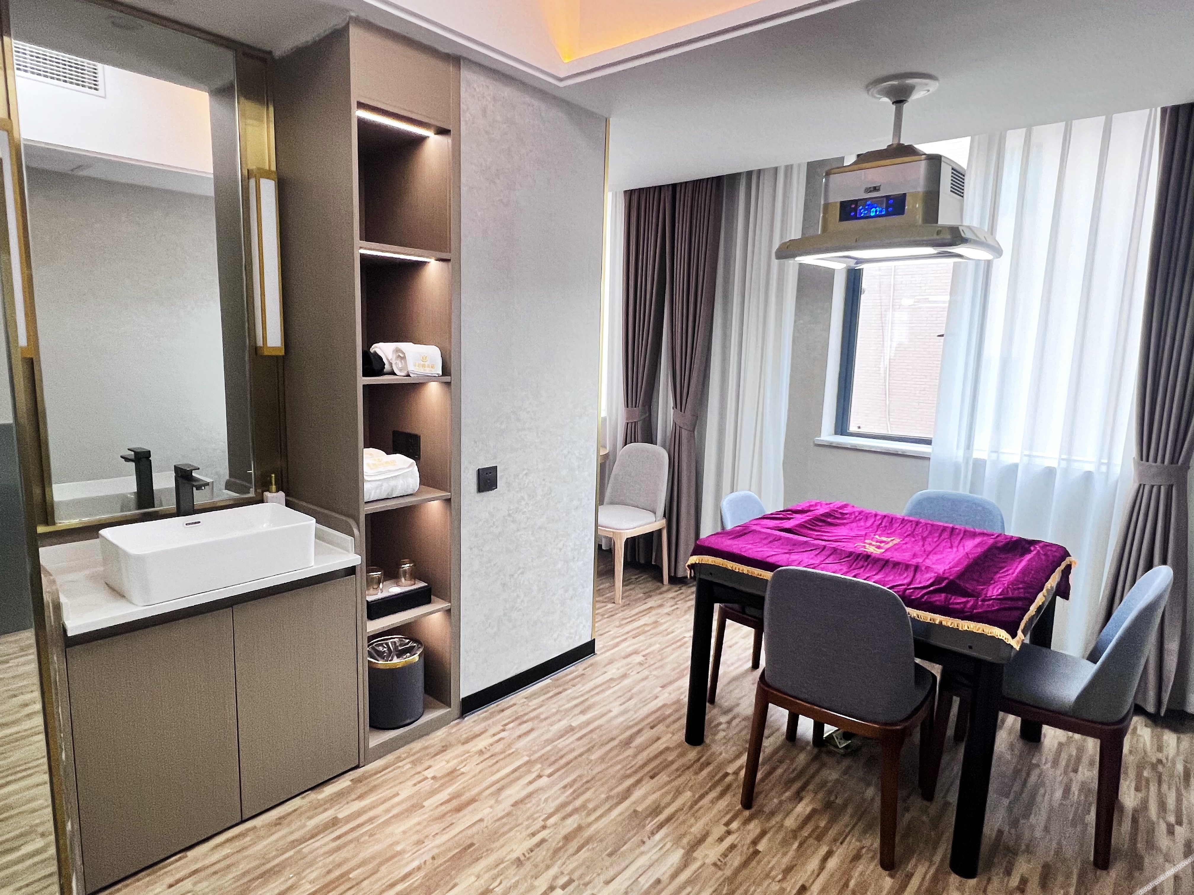 Fistel Hotel 2*
