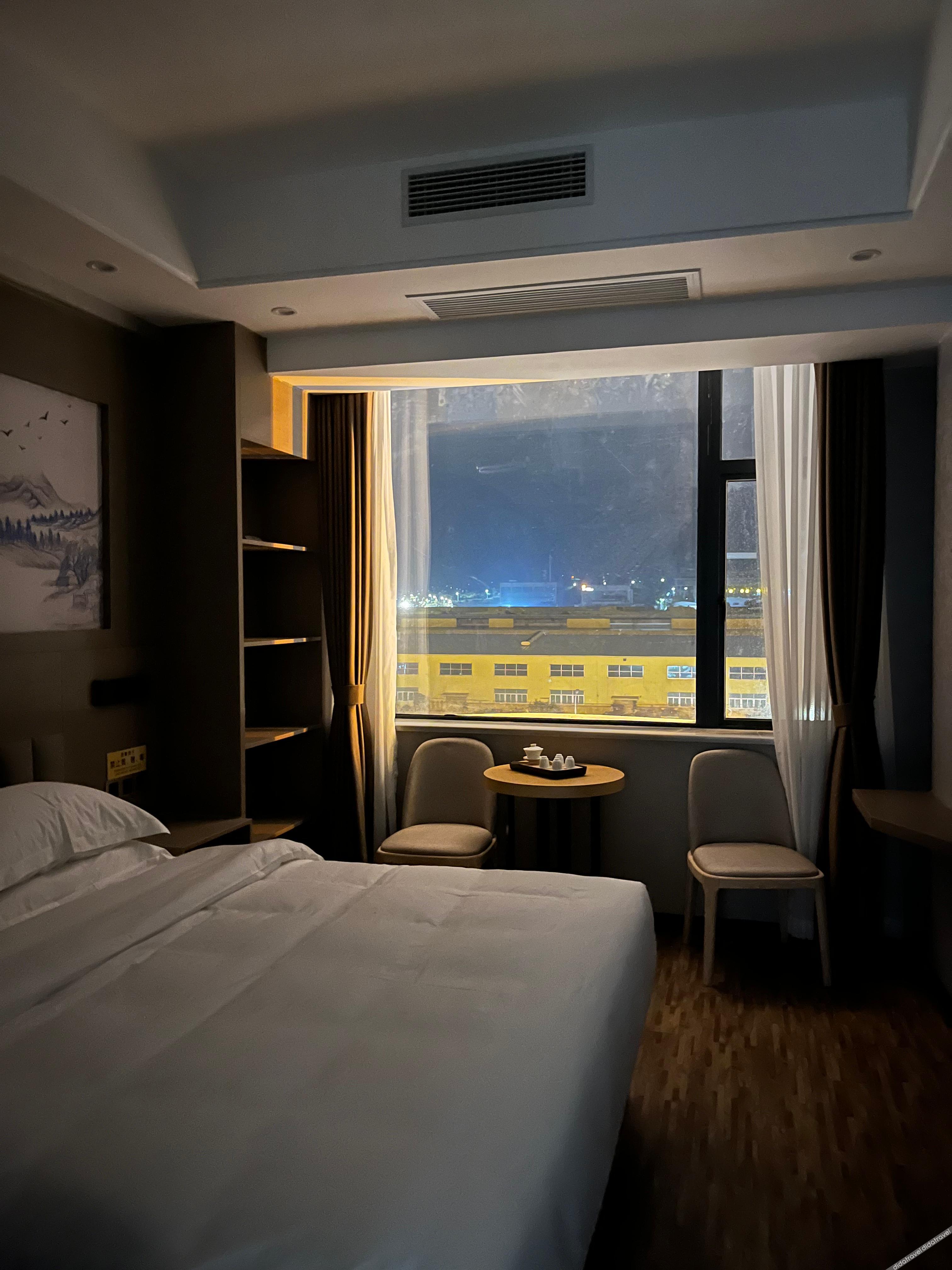 Fistel Hotel 2*