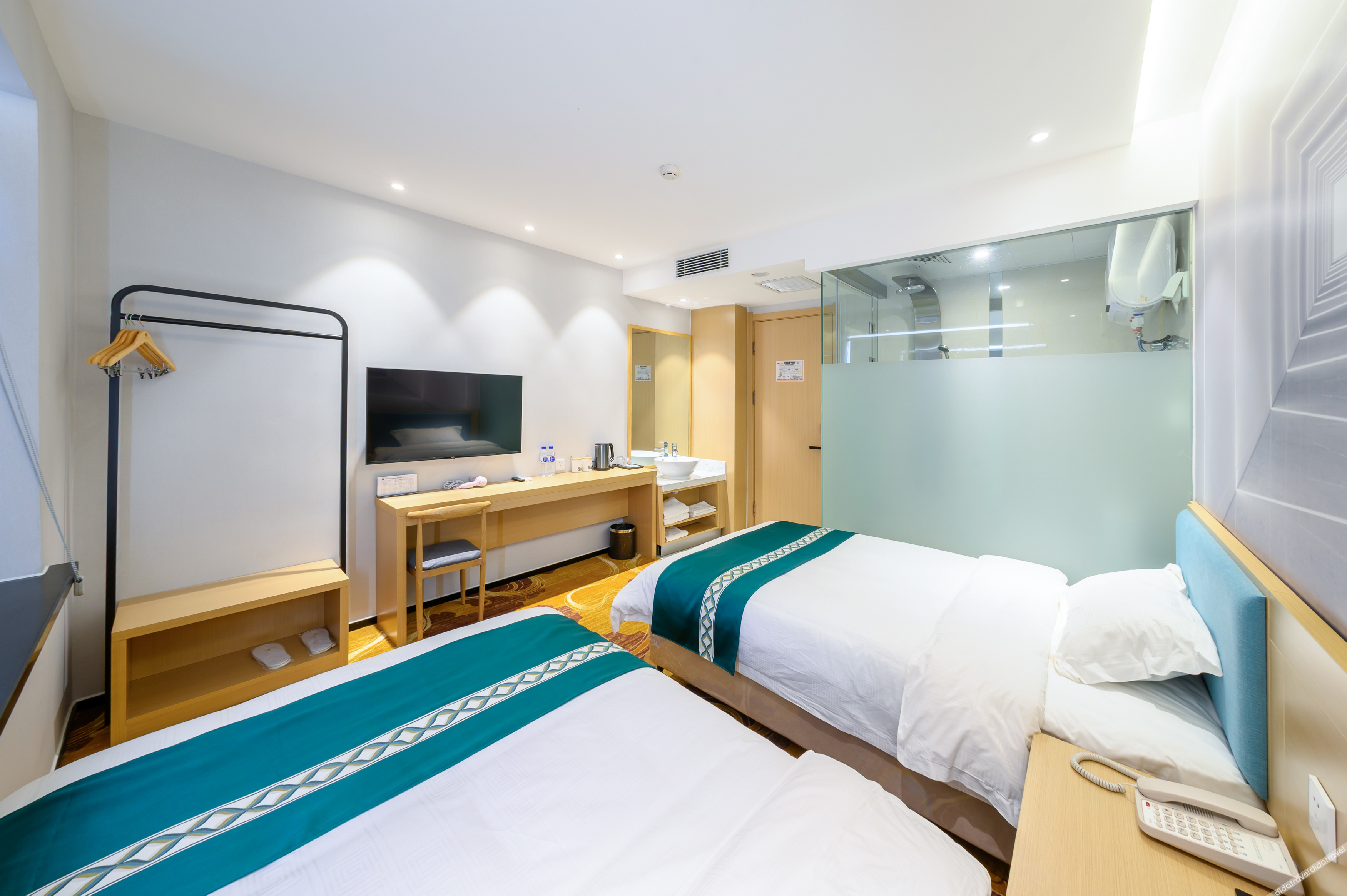 Qijun Hotel (The Second Hospital of Jilin University, Changchun) 2*