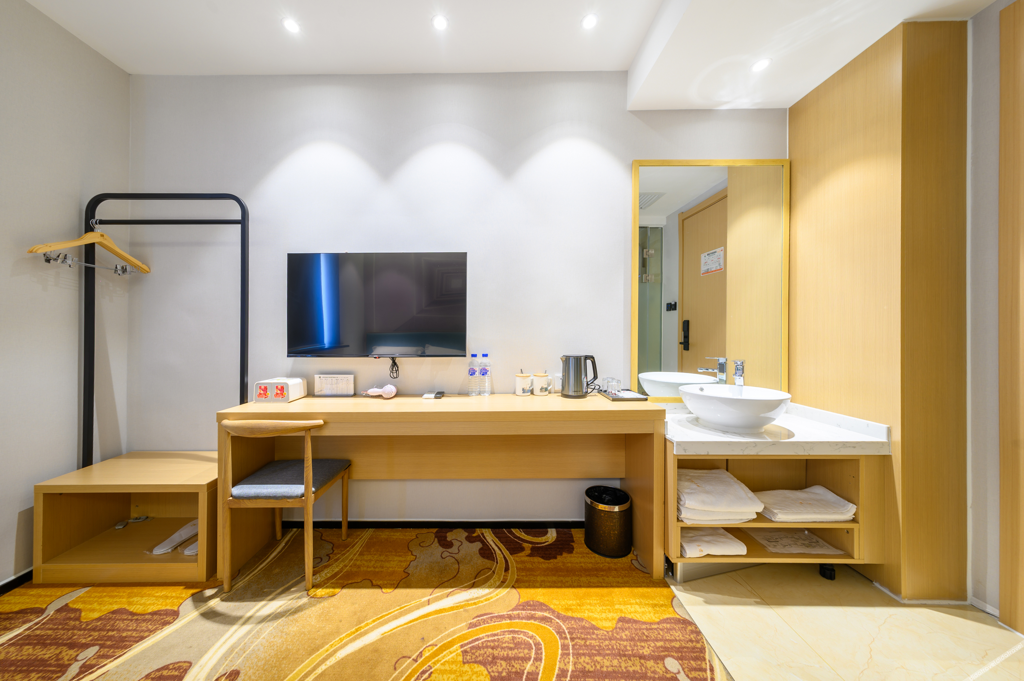 Qijun Hotel (The Second Hospital of Jilin University, Changchun) 2*