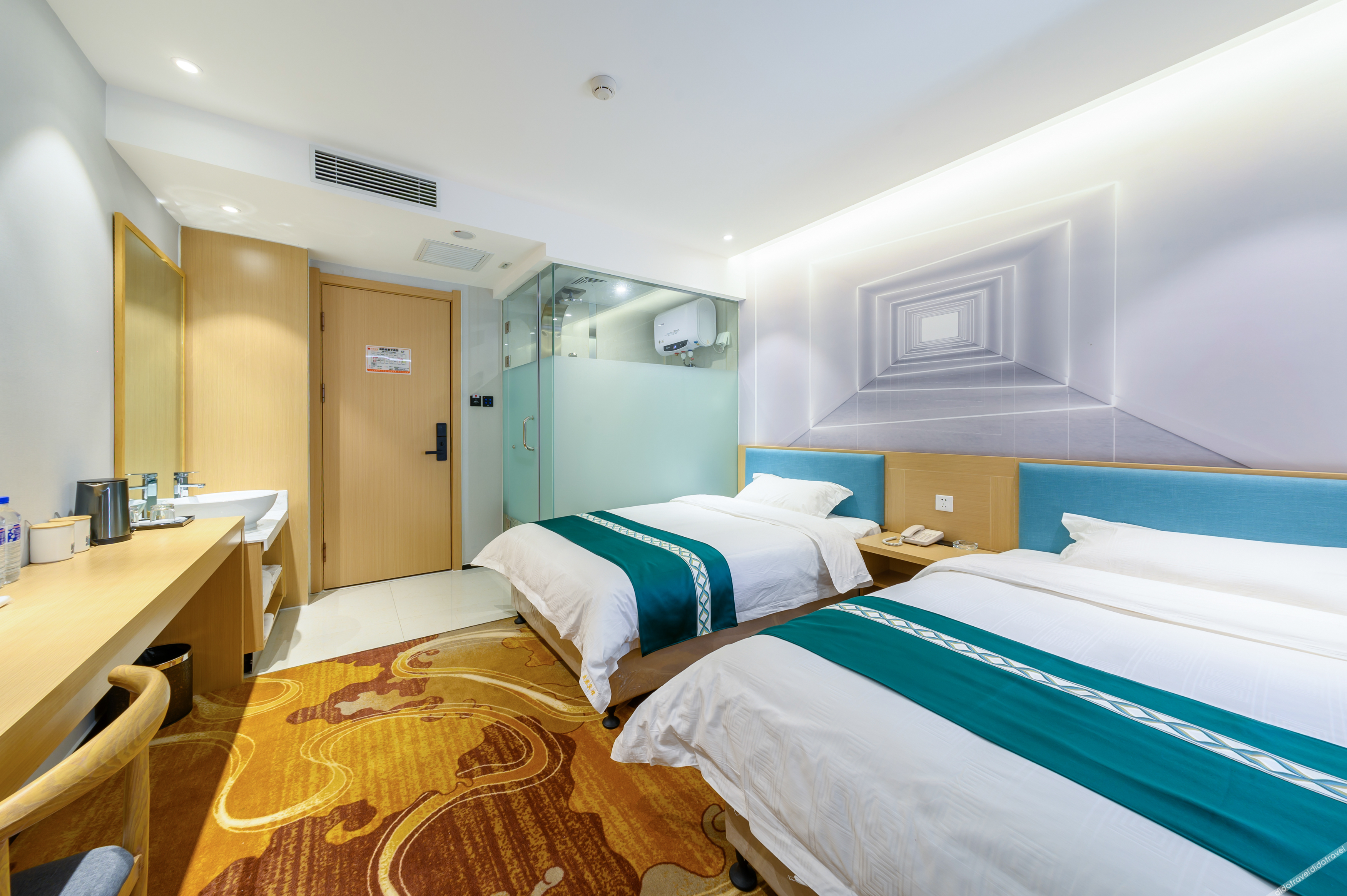Qijun Hotel (The Second Hospital of Jilin University, Changchun) 2*