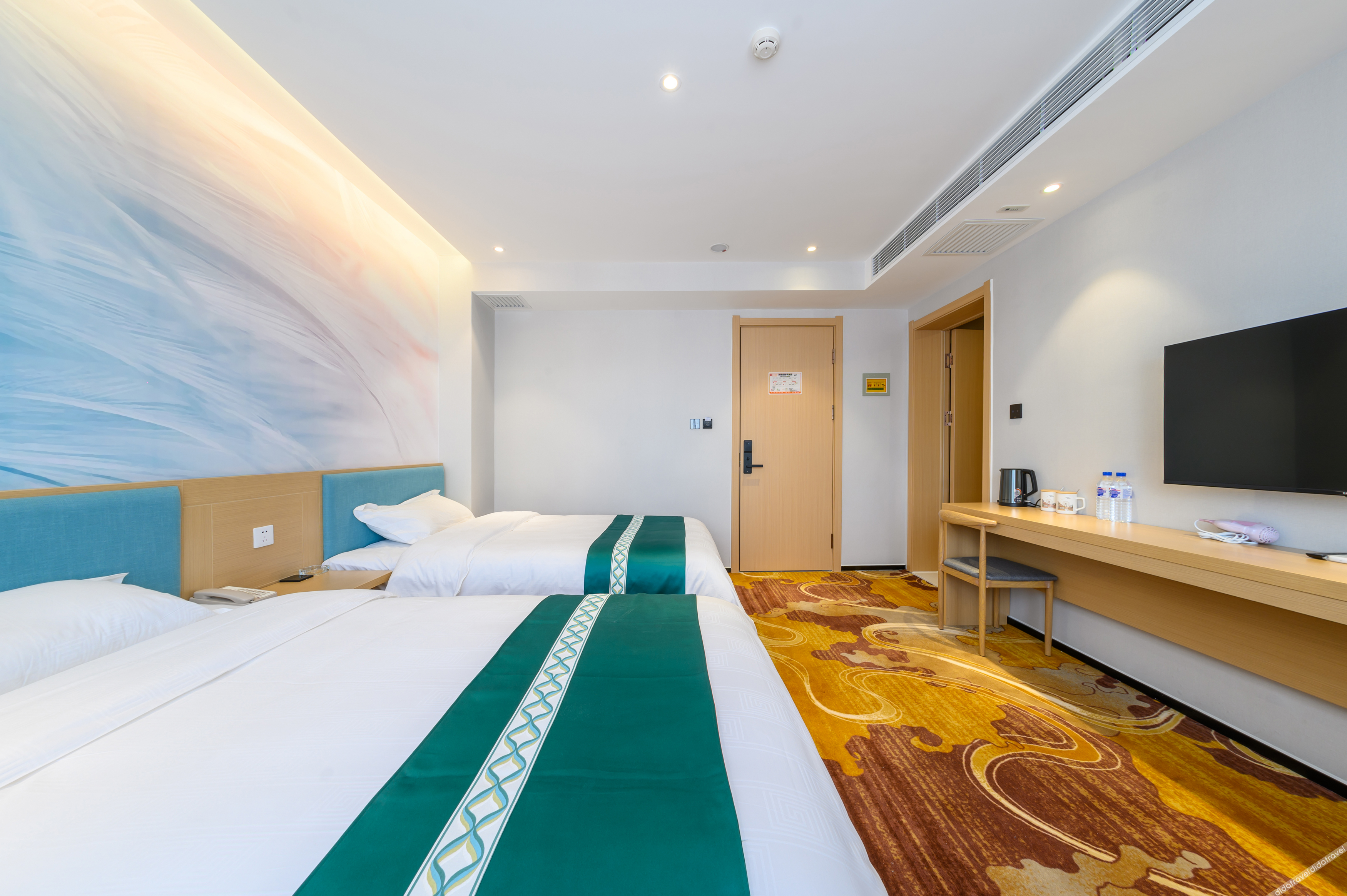 Qijun Hotel (The Second Hospital of Jilin University, Changchun) 2*