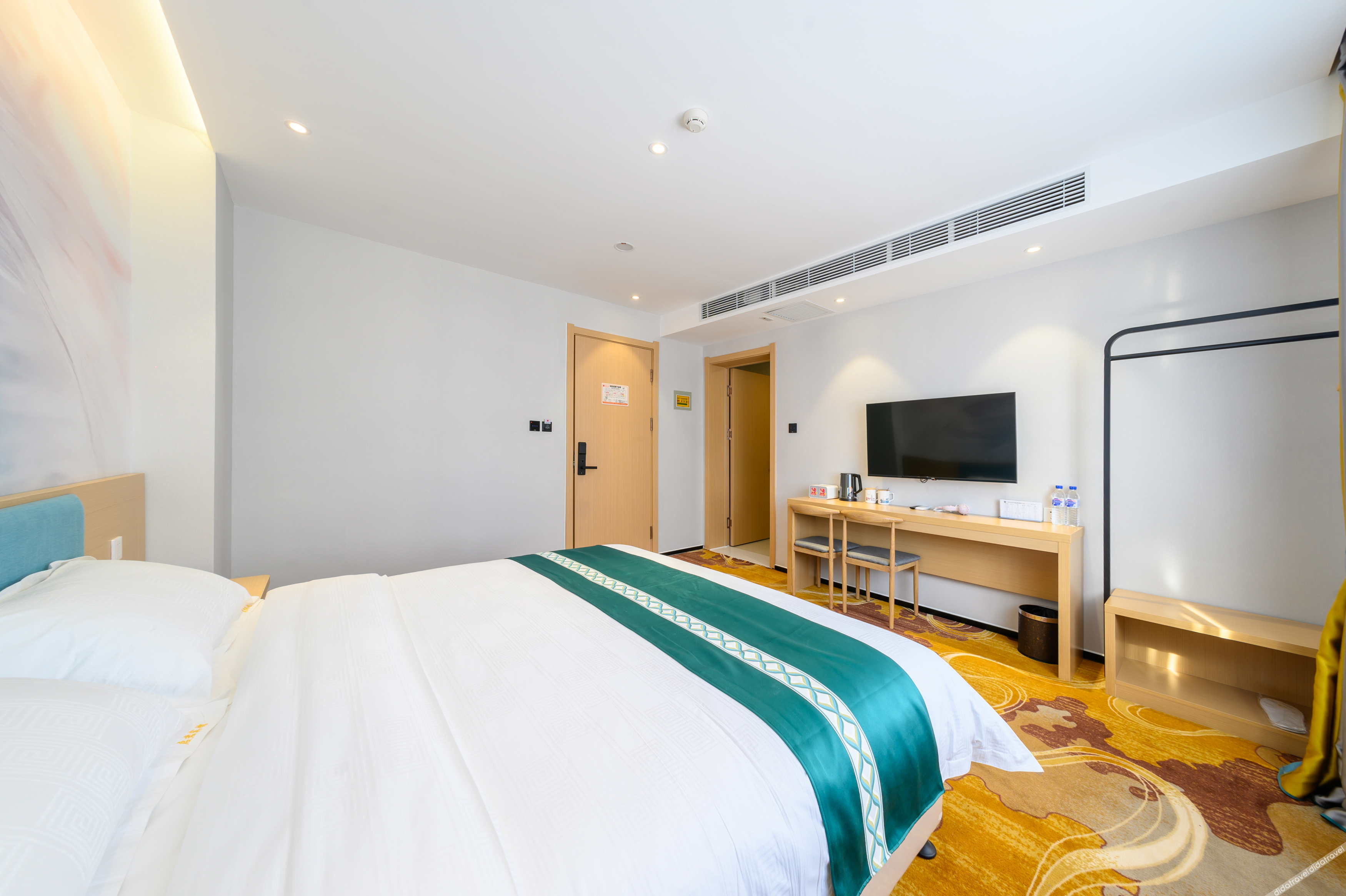 Qijun Hotel (The Second Hospital of Jilin University, Changchun) 2*