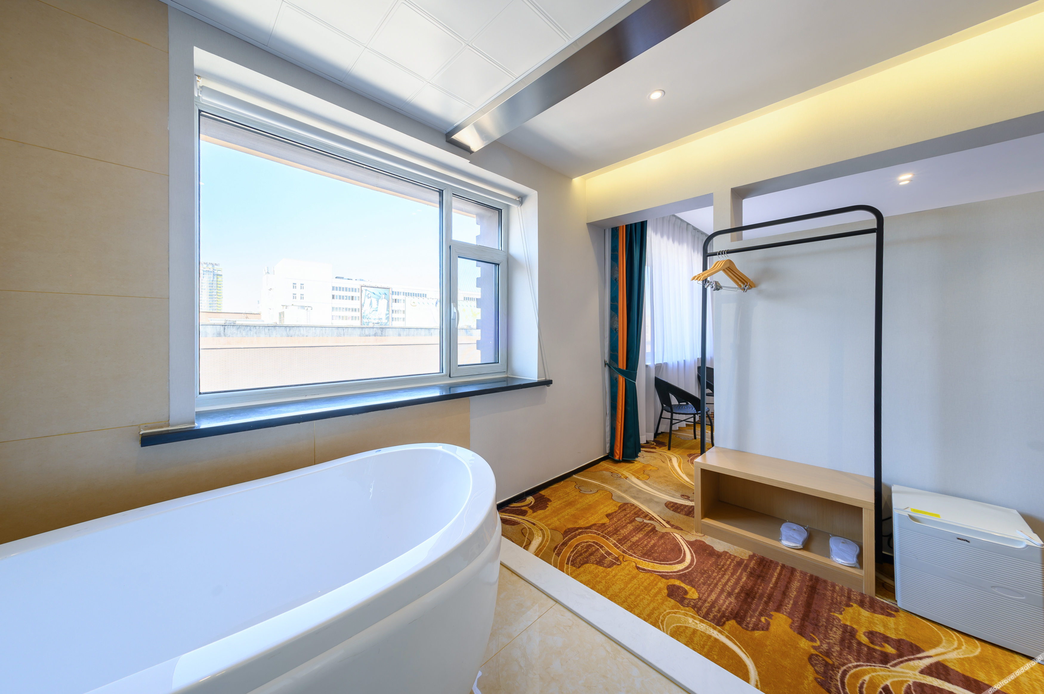 Qijun Hotel (The Second Hospital of Jilin University, Changchun) 2*