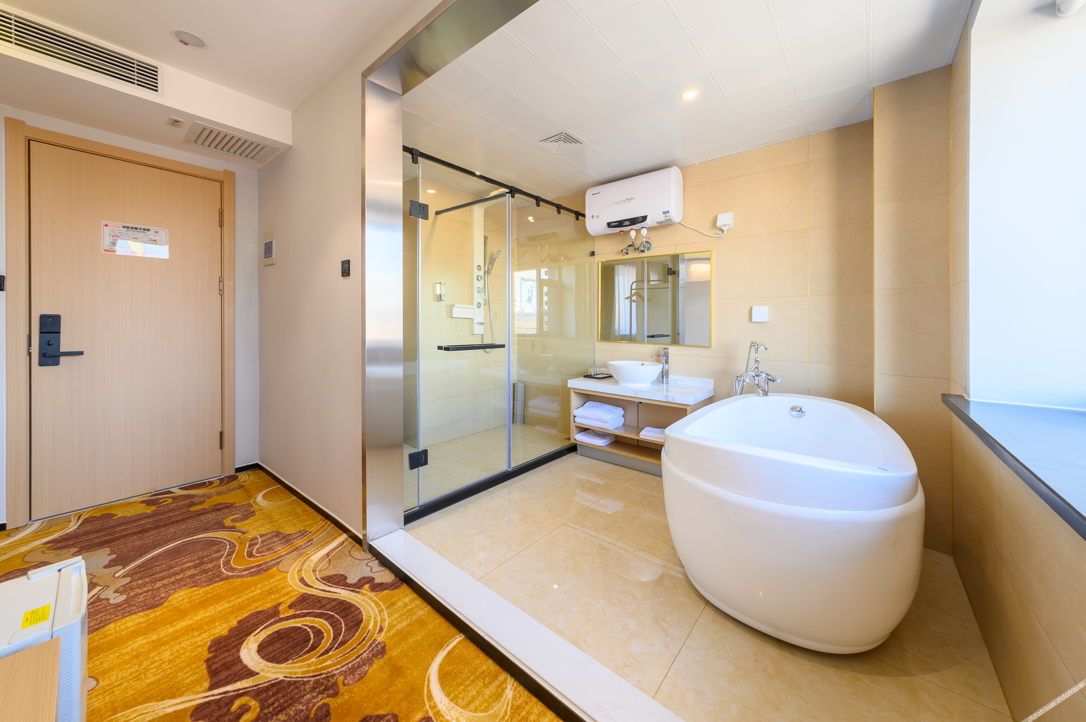 Qijun Hotel (The Second Hospital of Jilin University, Changchun) 2*