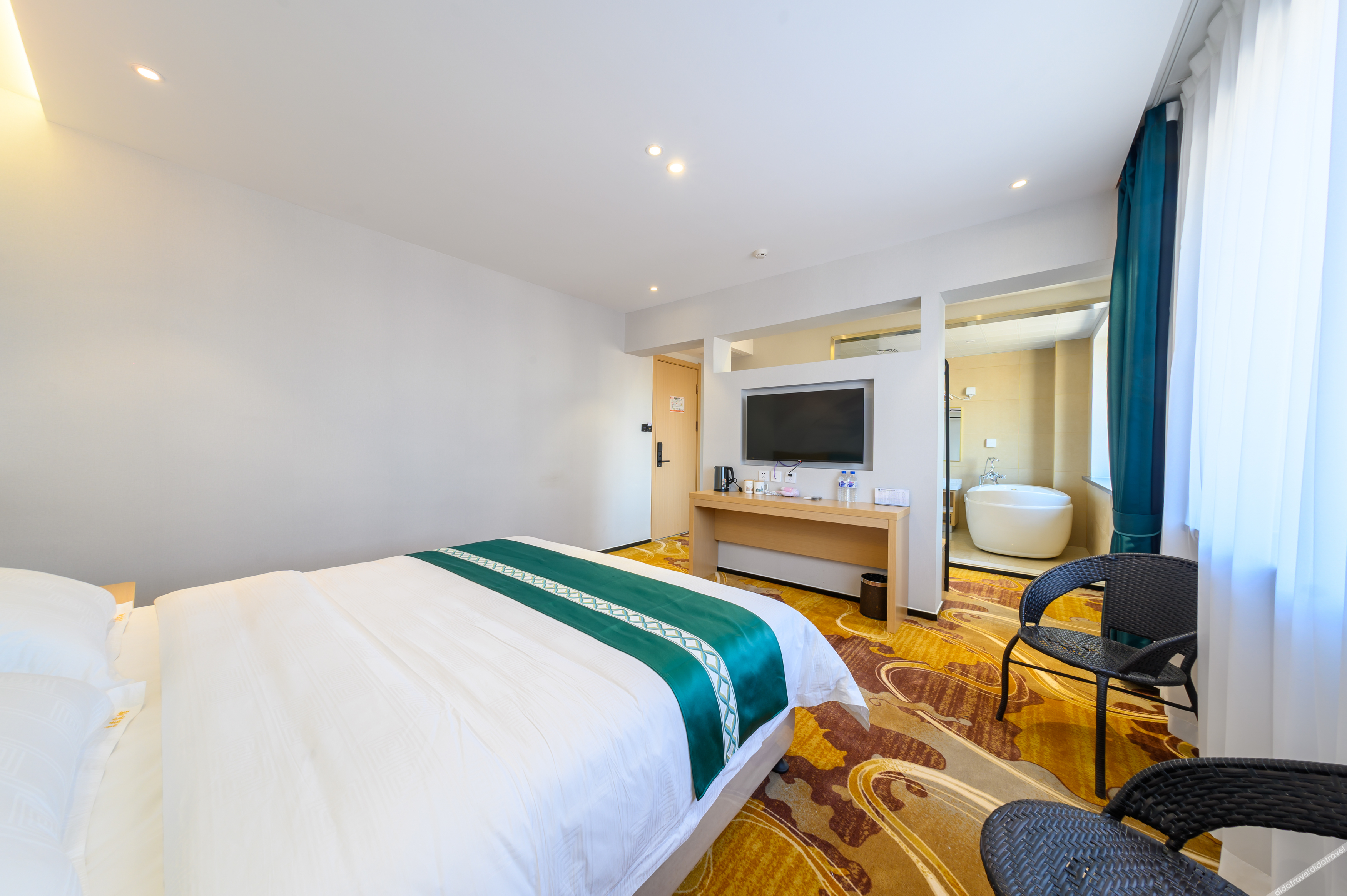 Qijun Hotel (The Second Hospital of Jilin University, Changchun) 2*