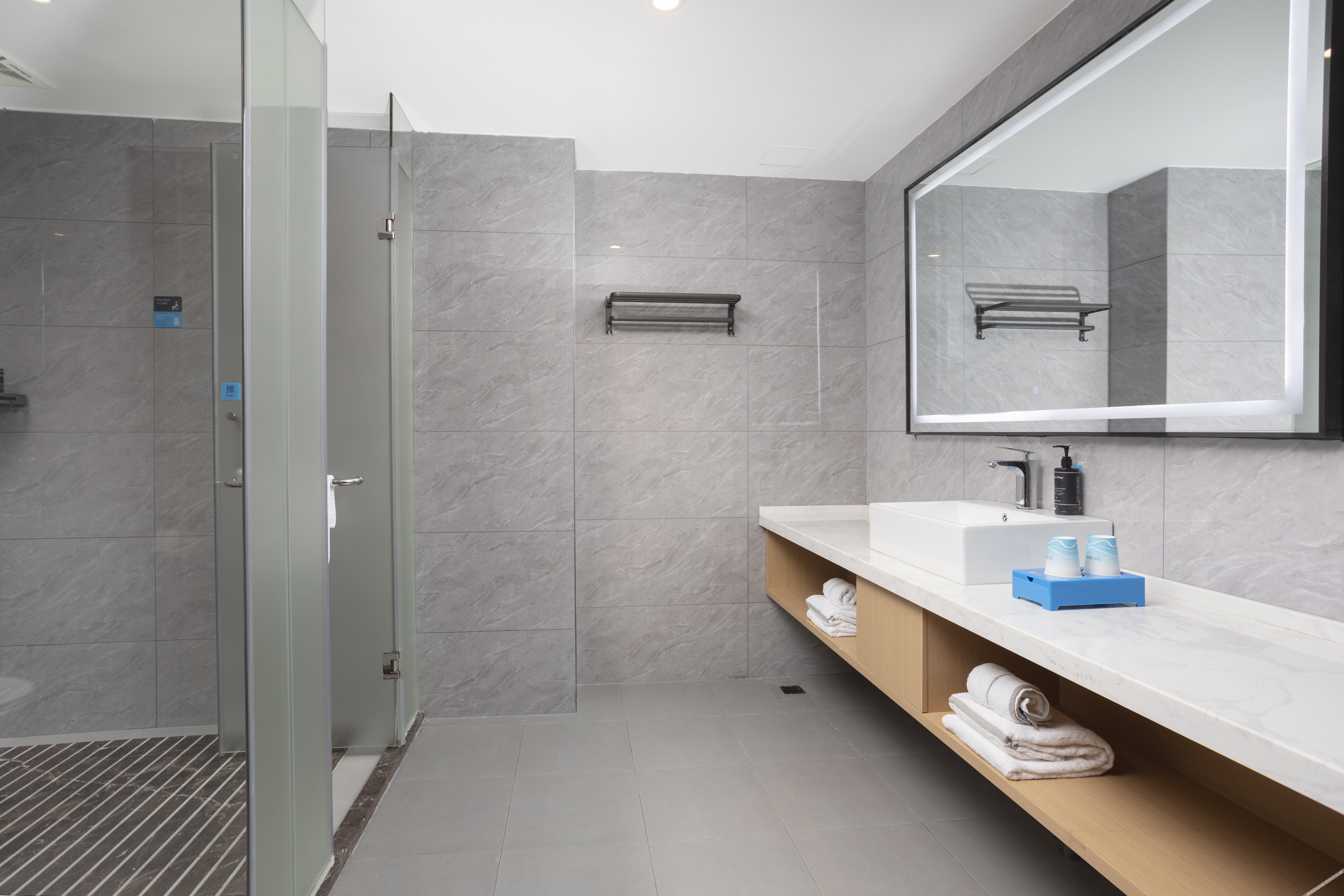 Ast Meitu Hotel (Baisetian Donghengli Plaza) 3*