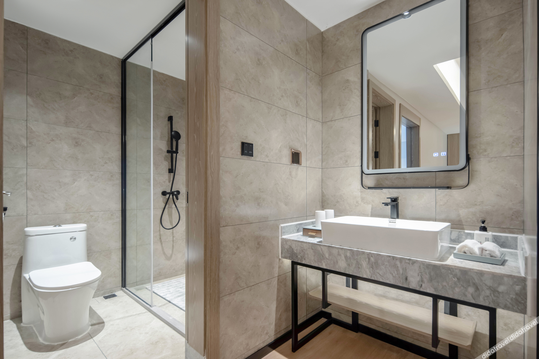 Echarm Hotel 3*