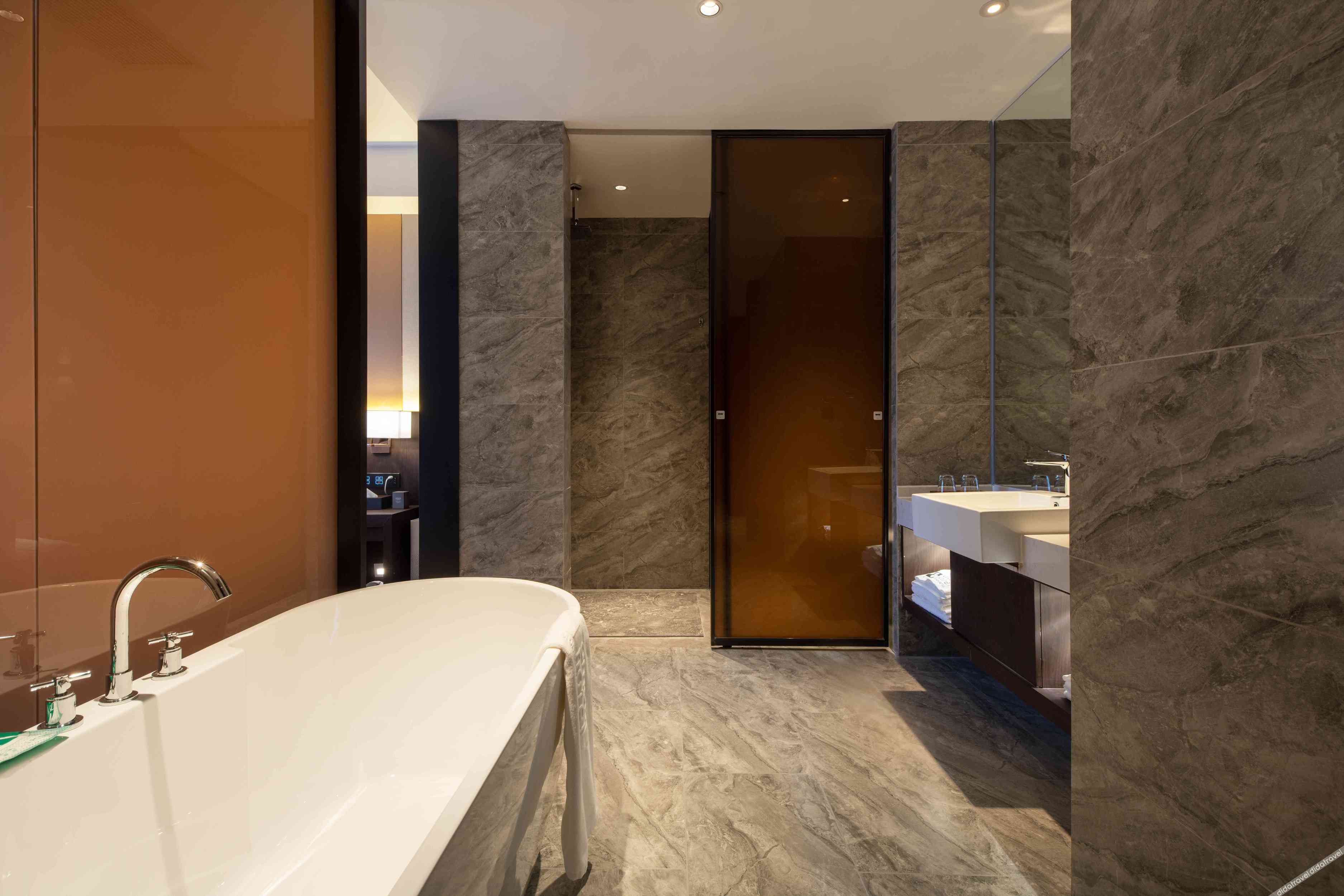 The GiorgioMorandi Hotels (Xuyi Kejie Central Mall) 4*
