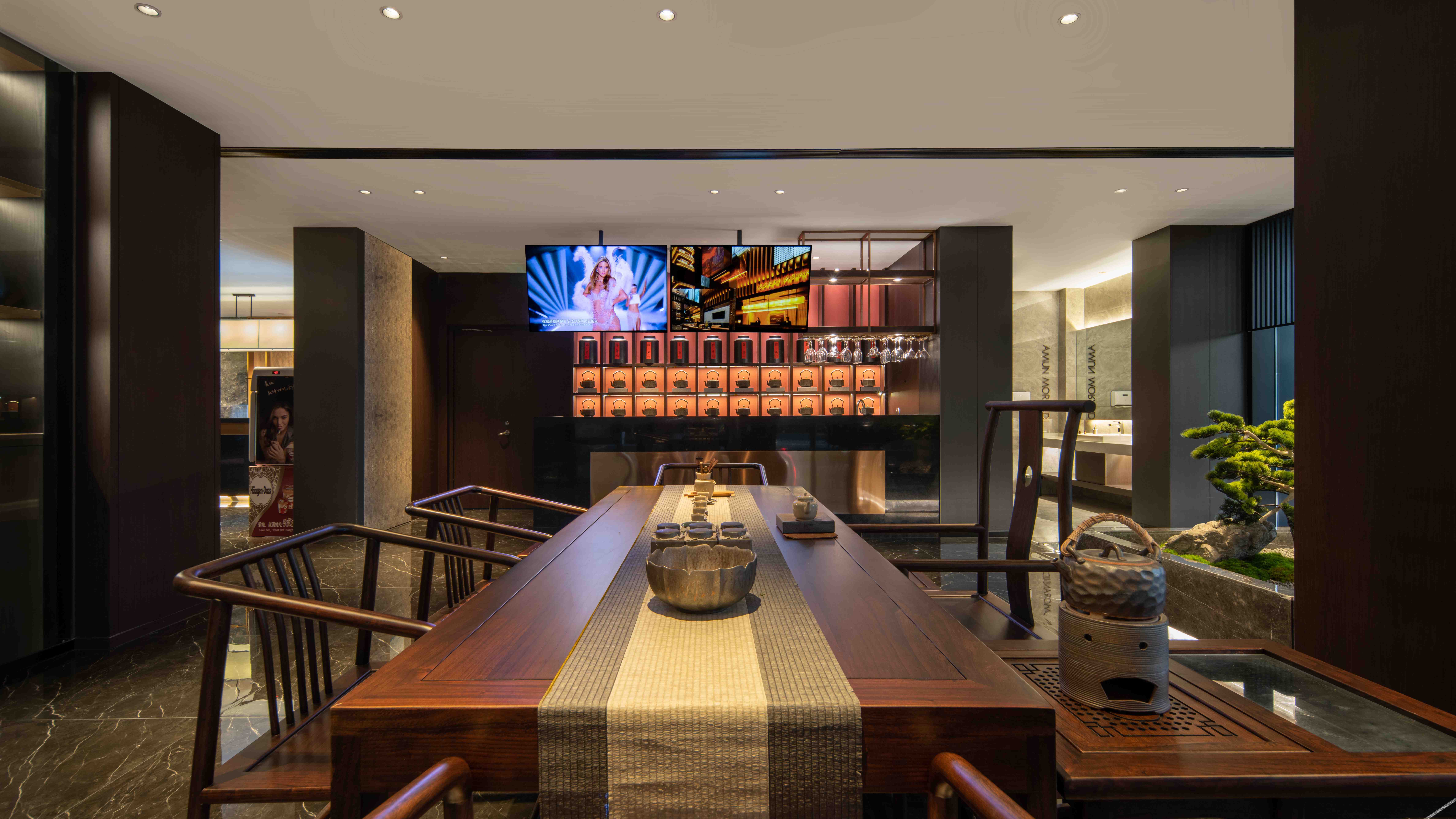 The GiorgioMorandi Hotels (Xuyi Kejie Central Mall) 4*