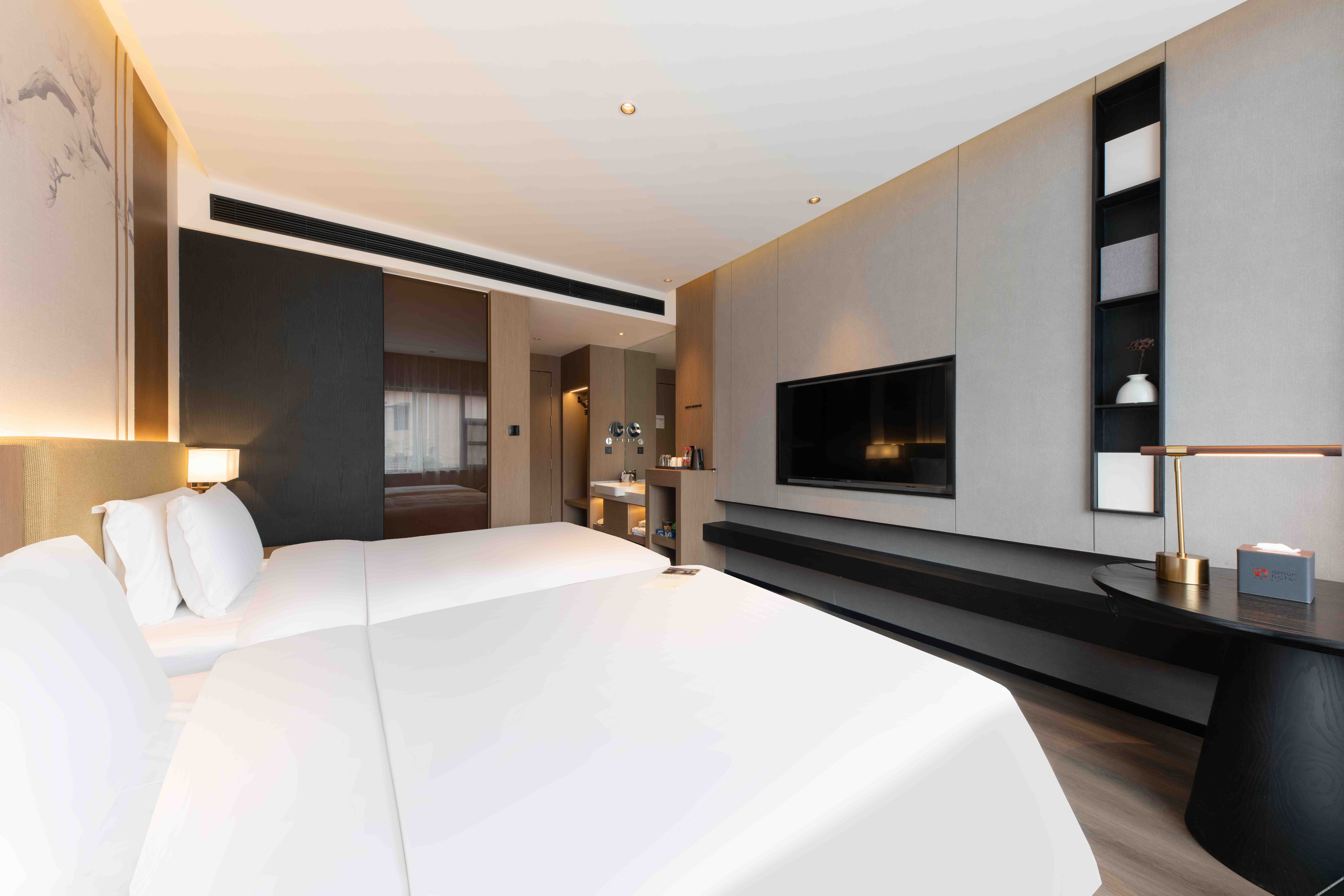The GiorgioMorandi Hotels (Xuyi Kejie Central Mall) 4*