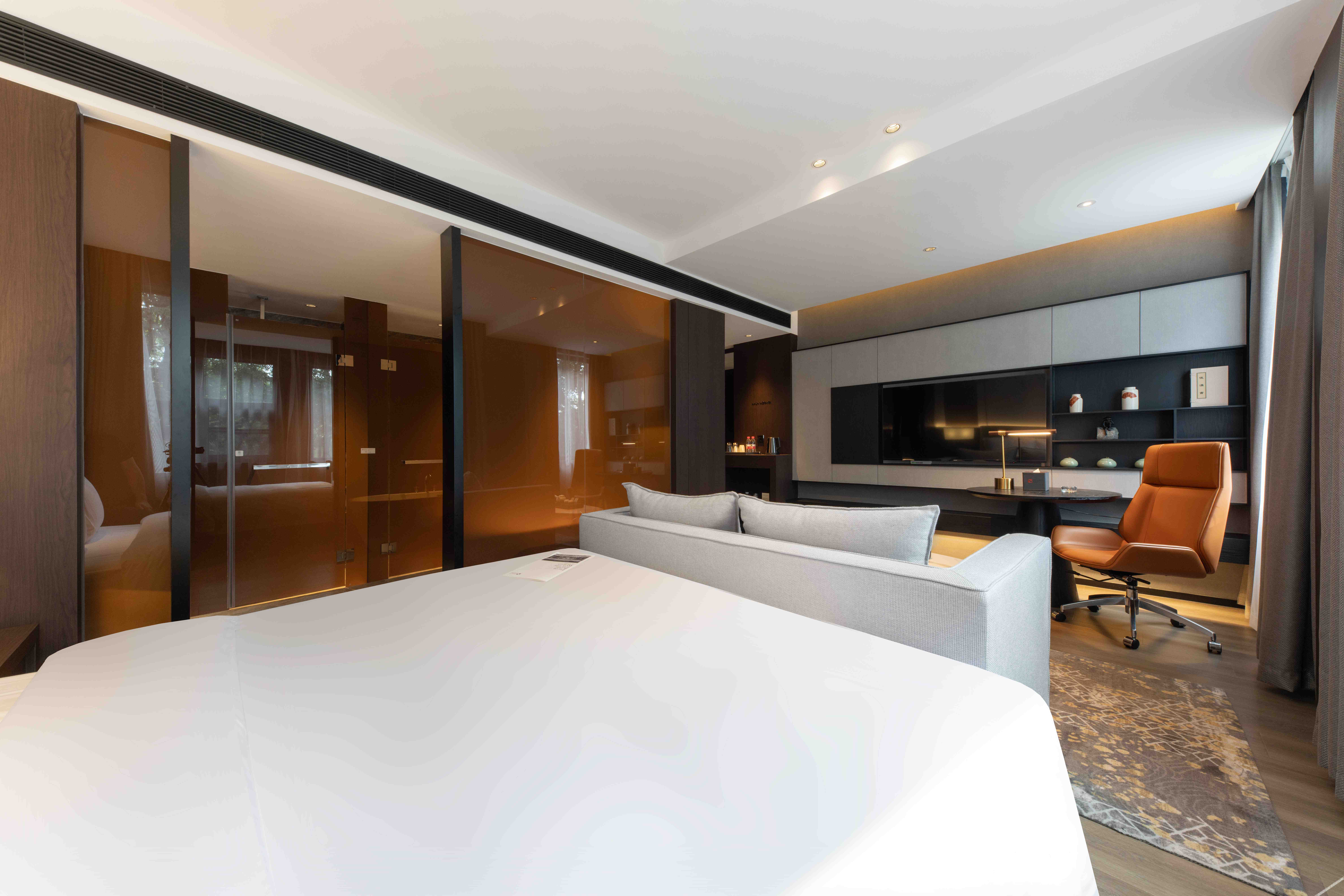 The GiorgioMorandi Hotels (Xuyi Kejie Central Mall) 4*