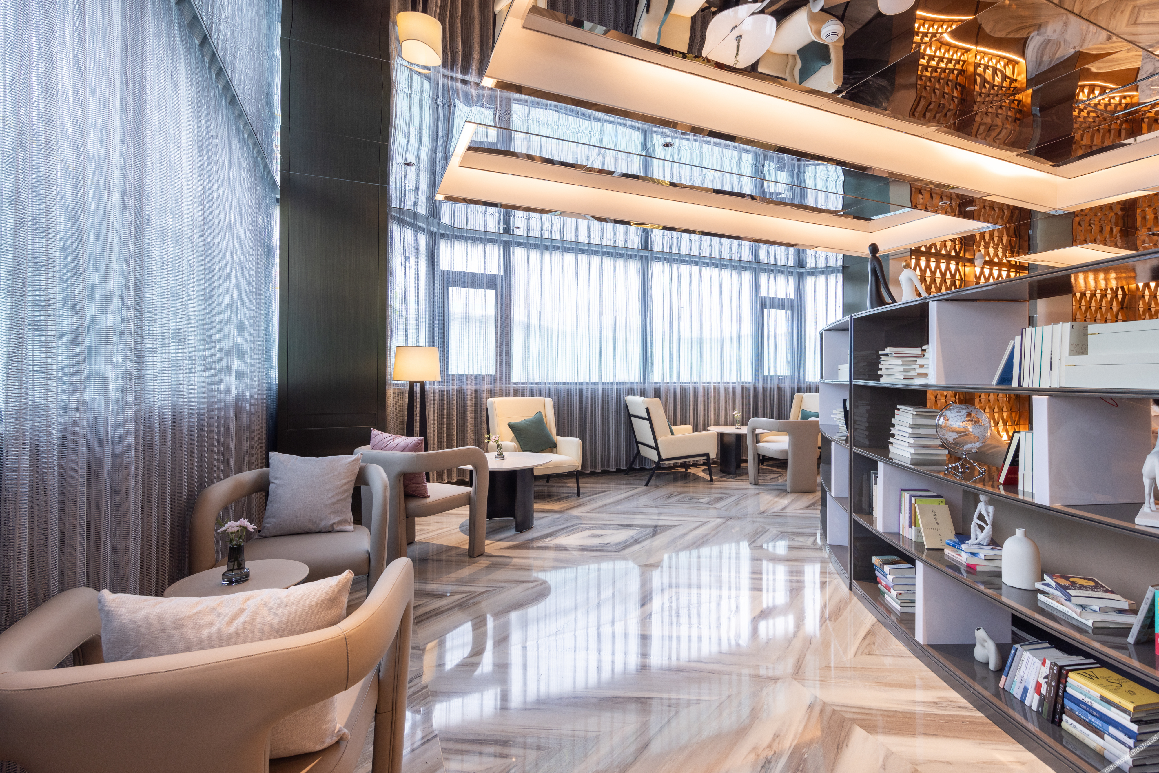 Atour Hotel Shenzhen Futian Huaqiangnorth Pedestrian Street 4*