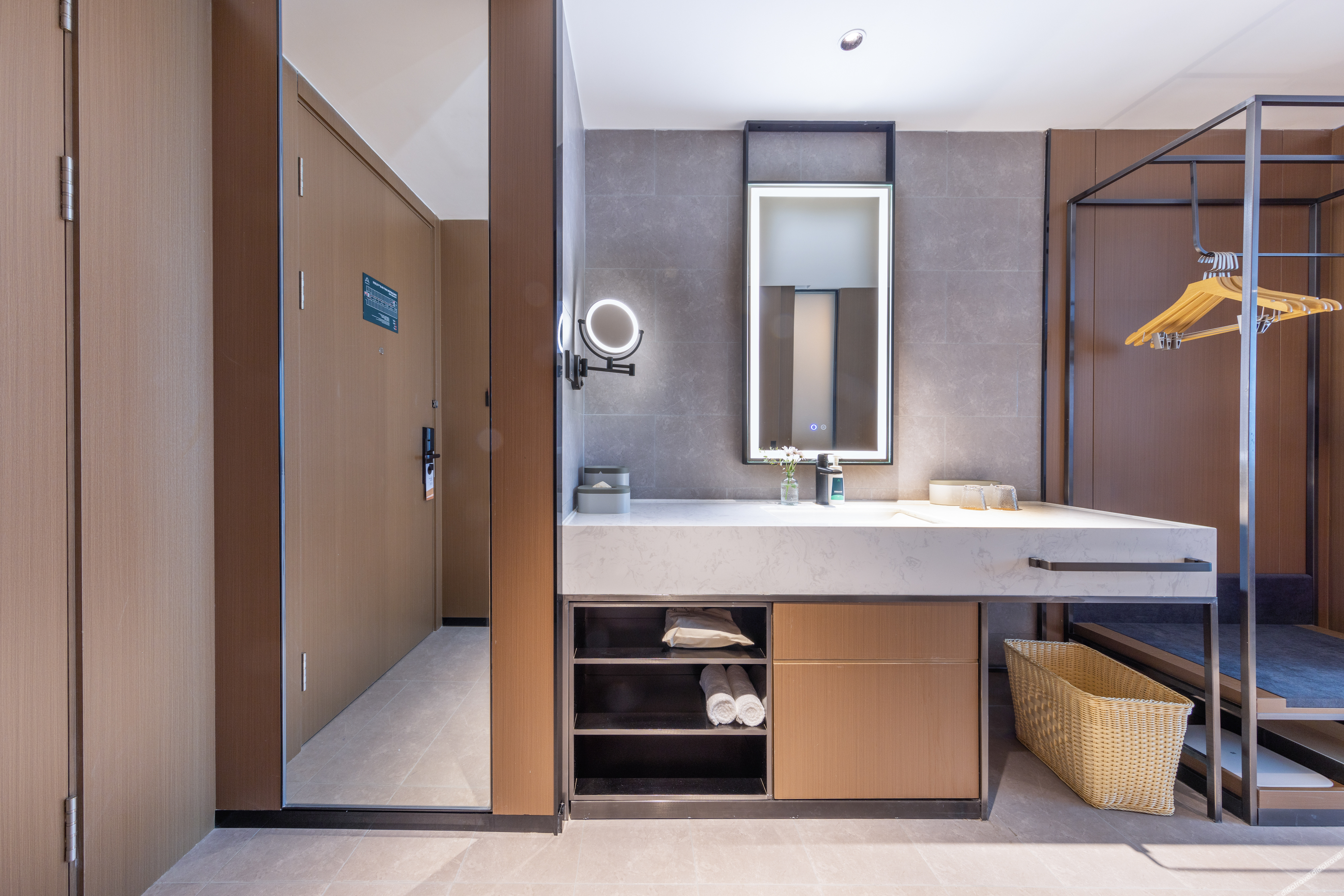 Atour Hotel Shenzhen Futian Huaqiangnorth Pedestrian Street 4*