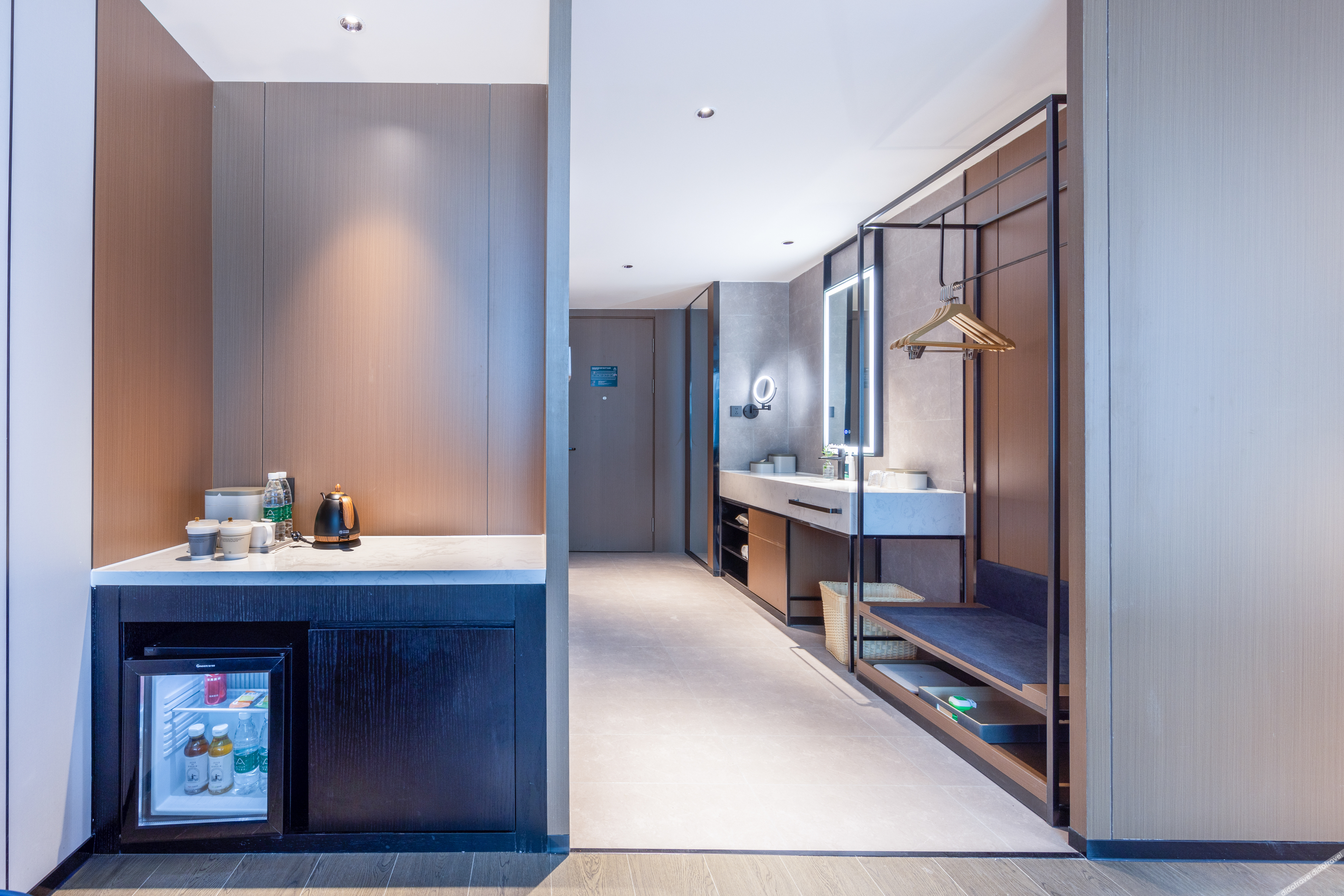 Atour Hotel Shenzhen Futian Huaqiangnorth Pedestrian Street 4*