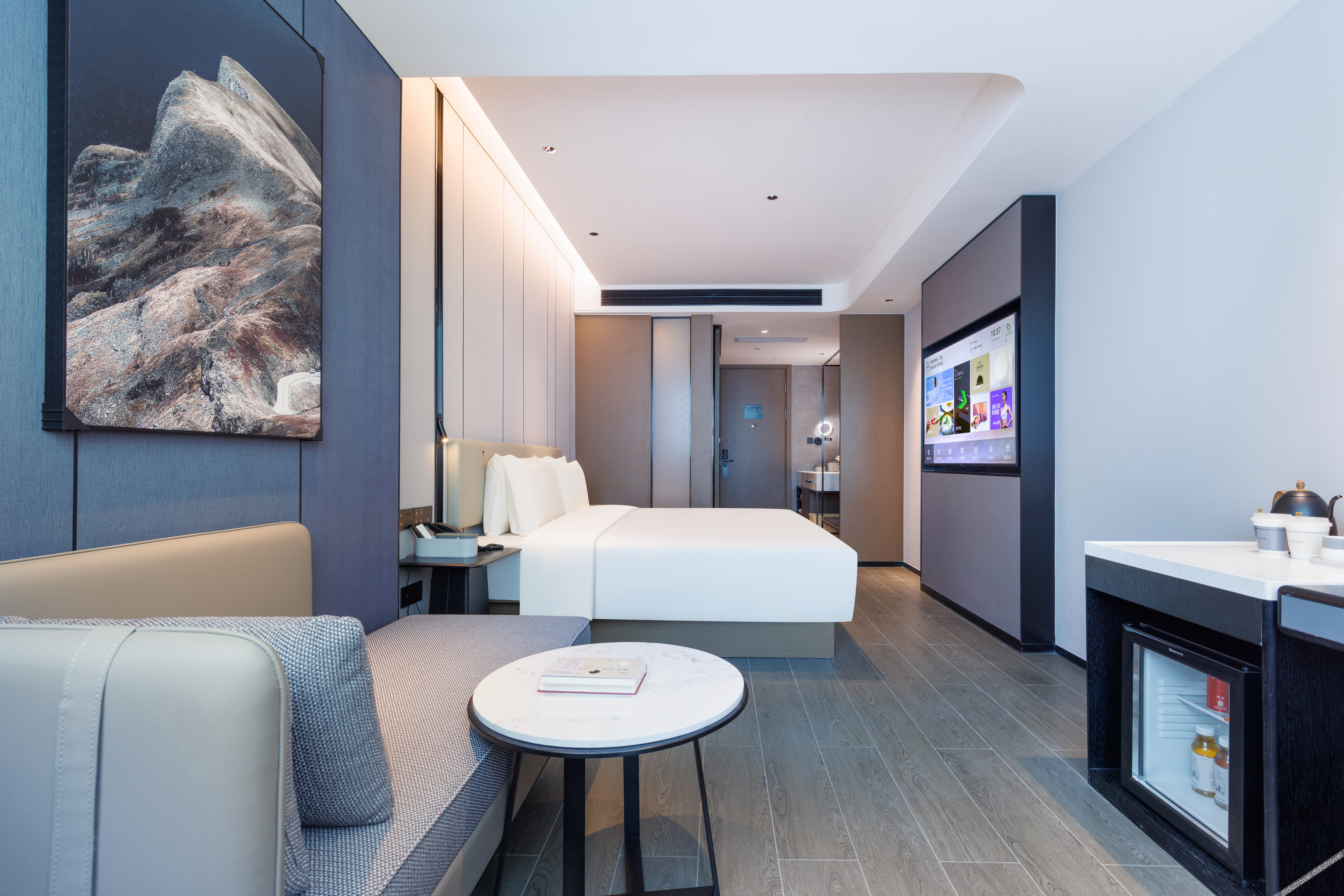 Atour Hotel Shenzhen Futian Huaqiangnorth Pedestrian Street 4*