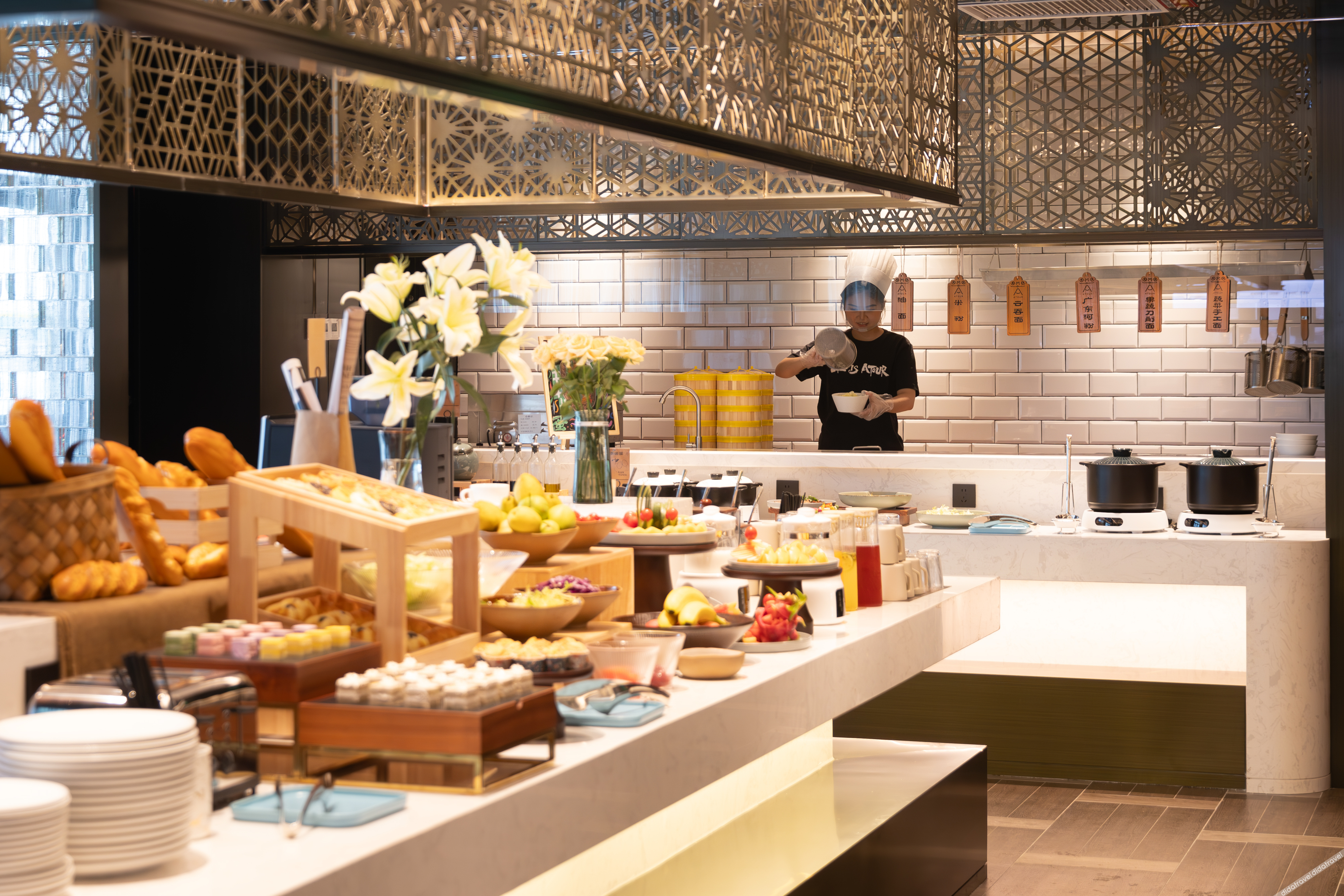 Atour Hotel Shenzhen Futian Huaqiangnorth Pedestrian Street 4*